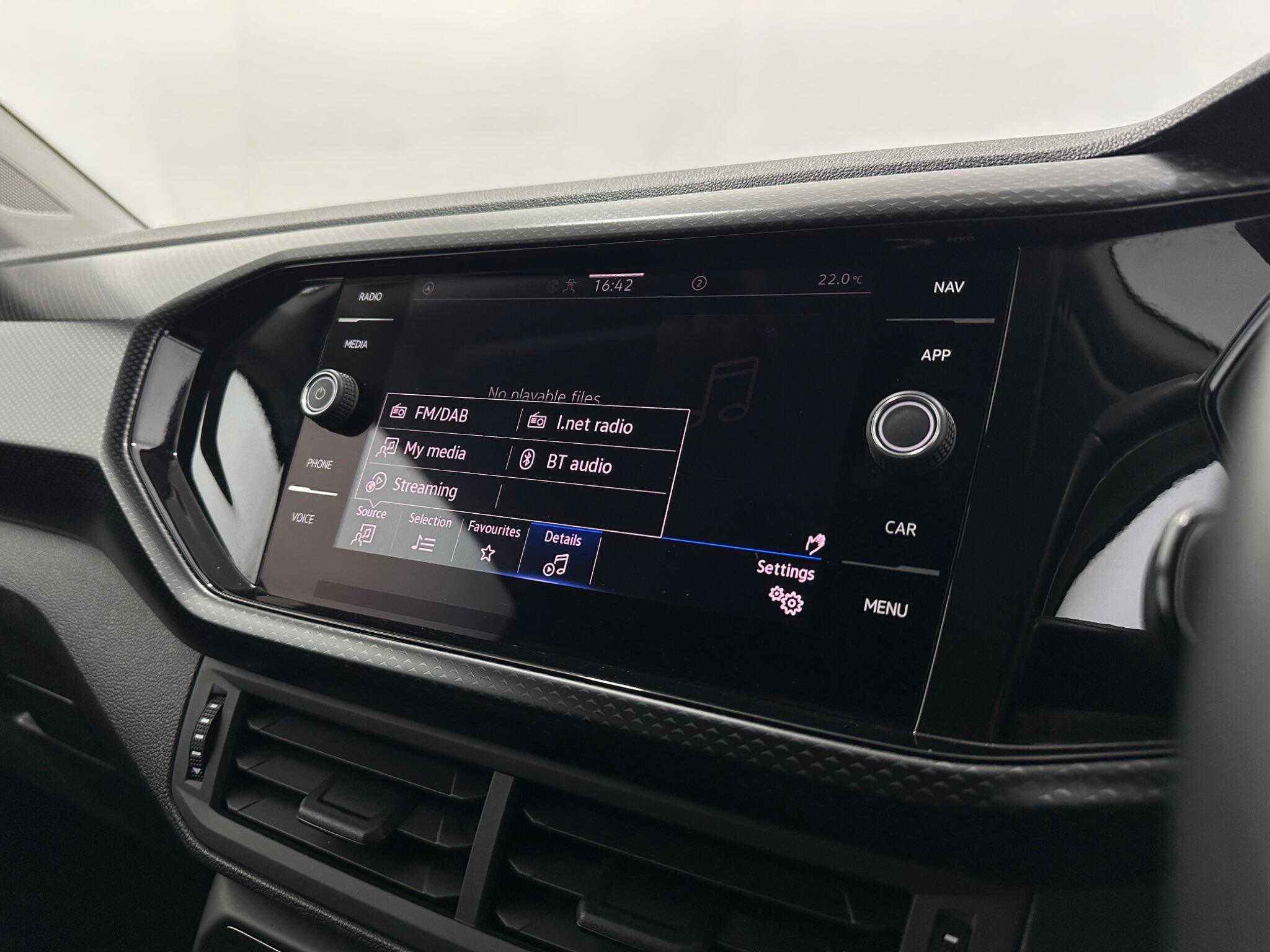 Volkswagen T-Cross view 23
