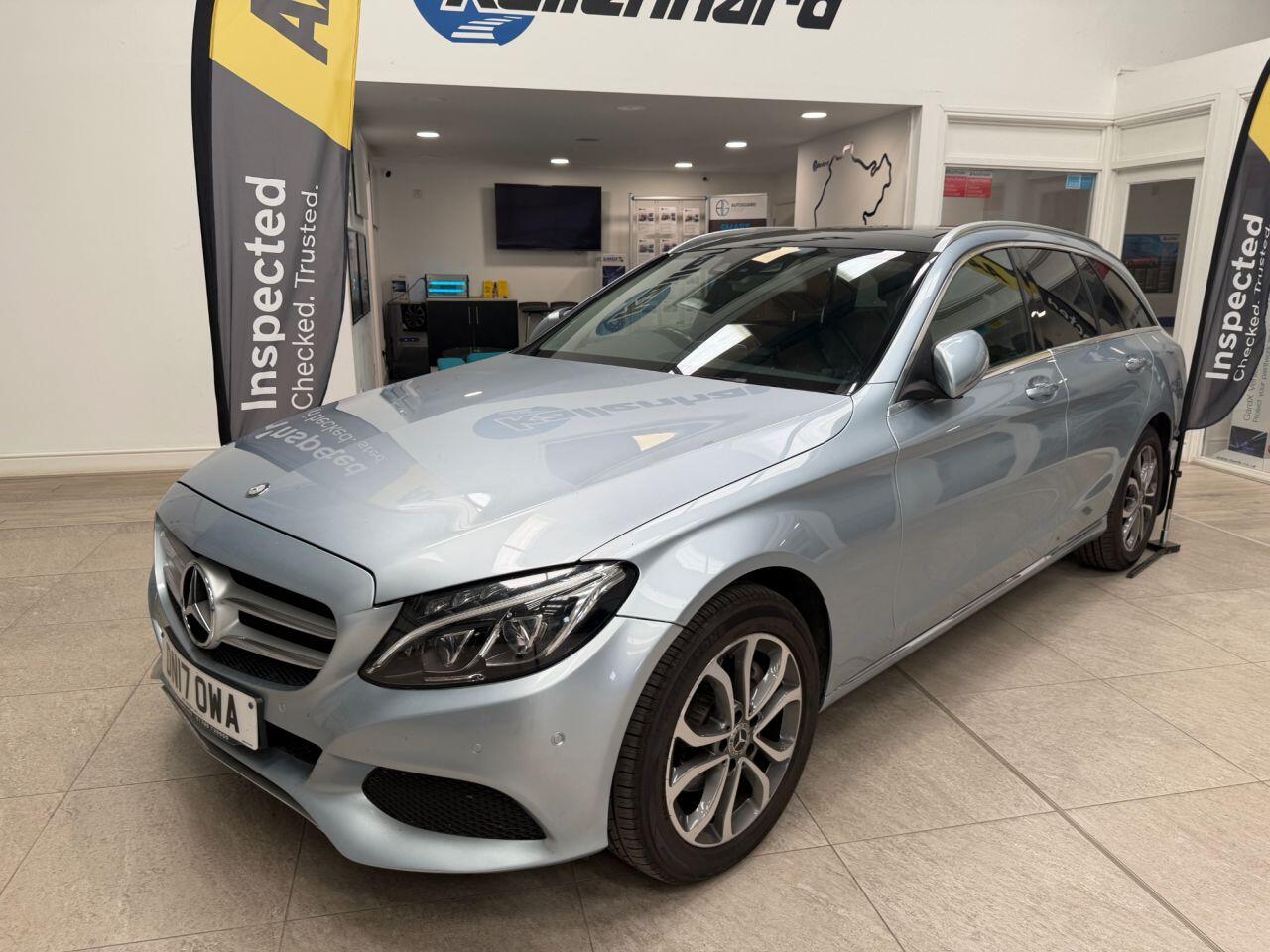 Mercedes-Benz C Class view 3