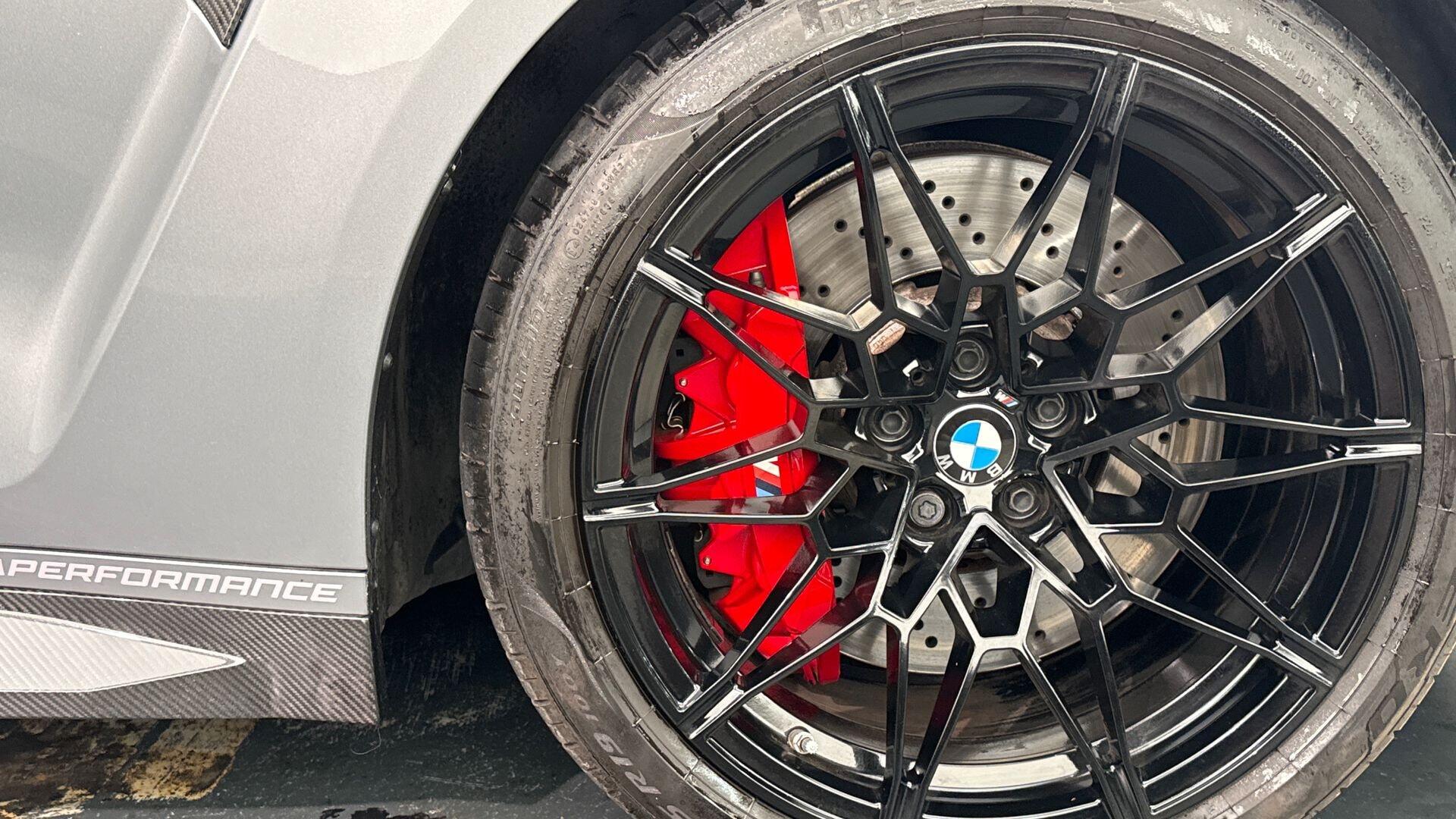 BMW M4 view 45