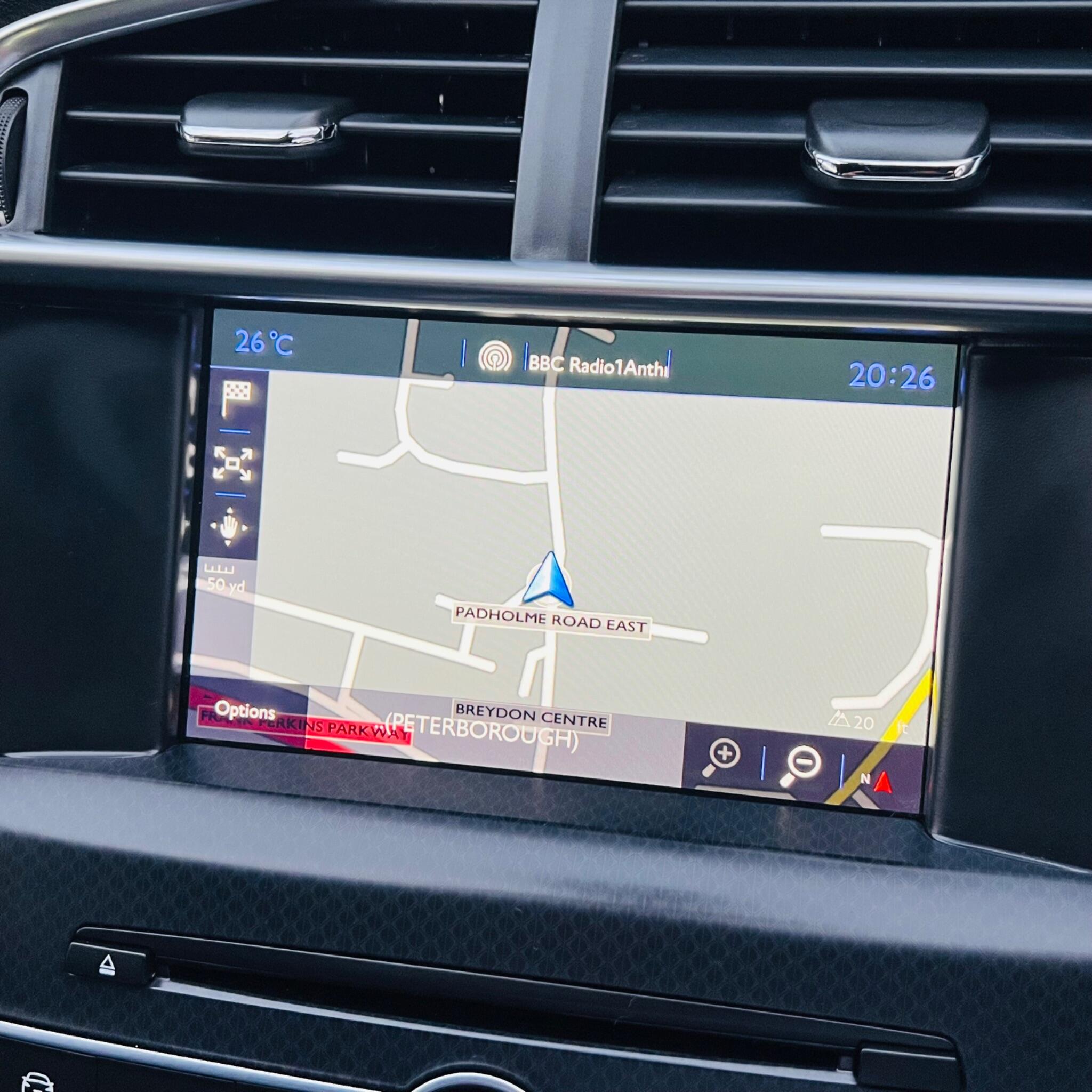 DS Automobiles DS 4 Crossback view 22