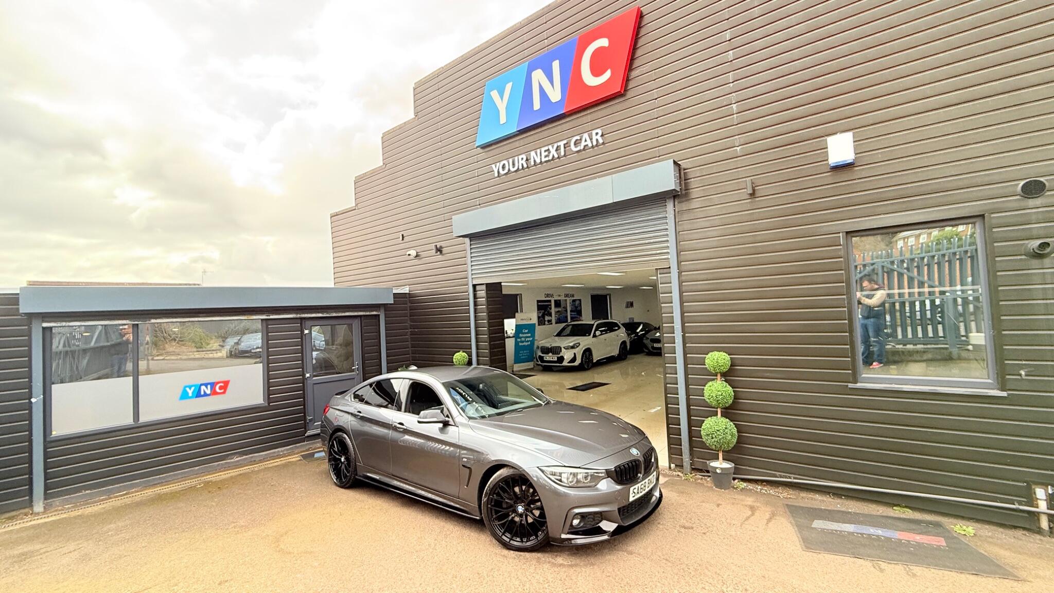 BMW 4 Series view 17