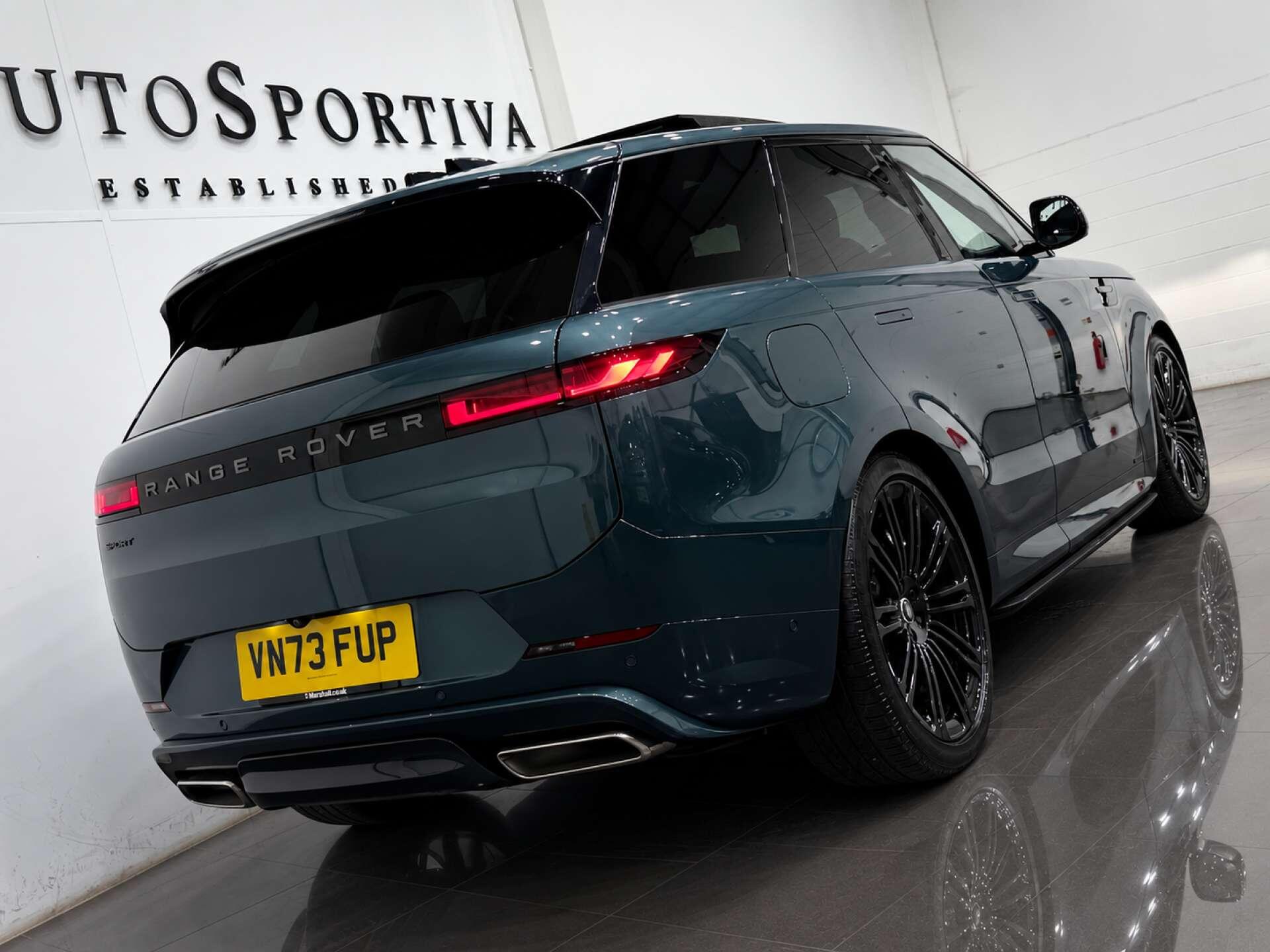 Land Rover Range Rover Sport view 26