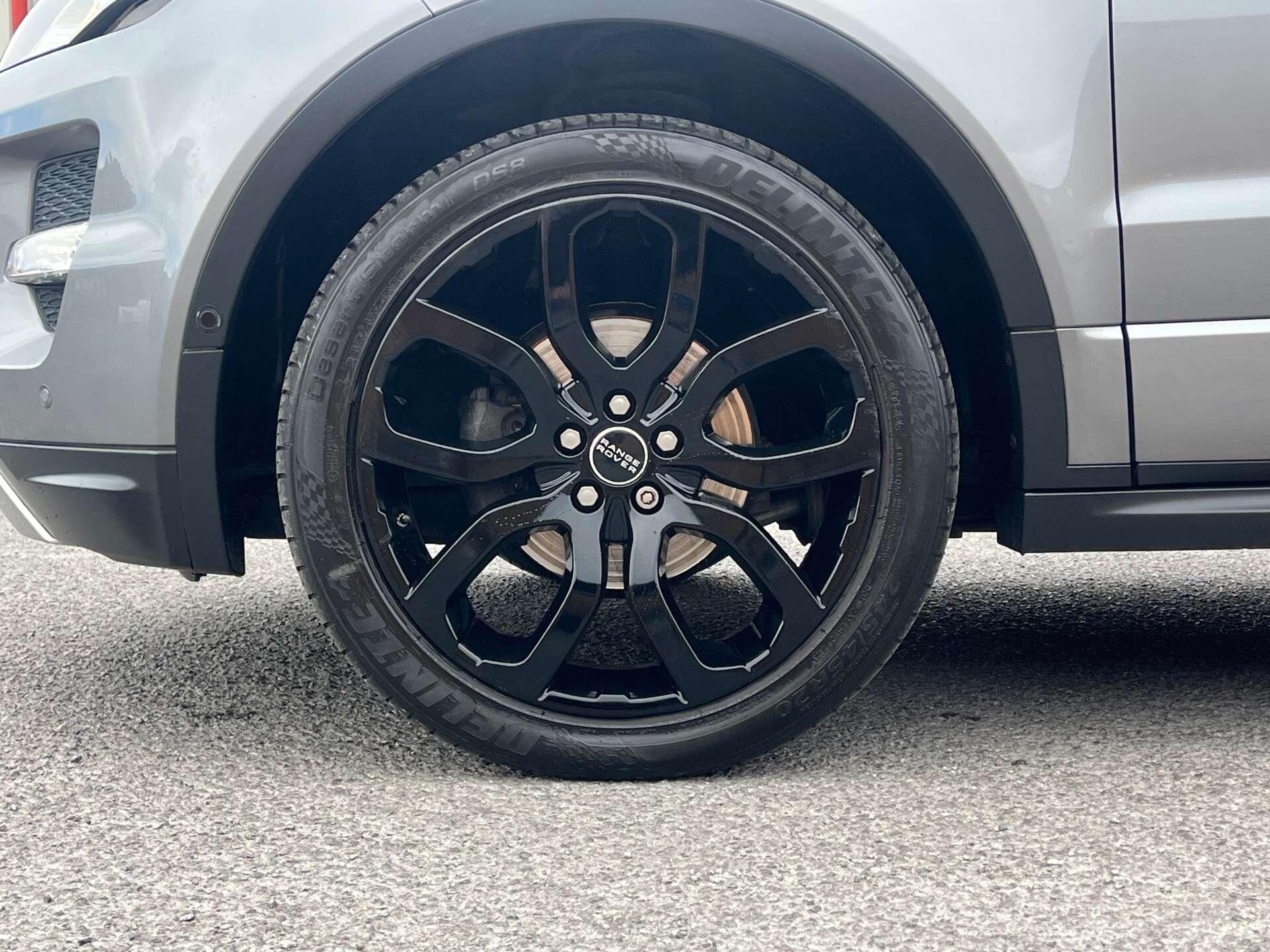 Land Rover Range Rover Evoque view 38