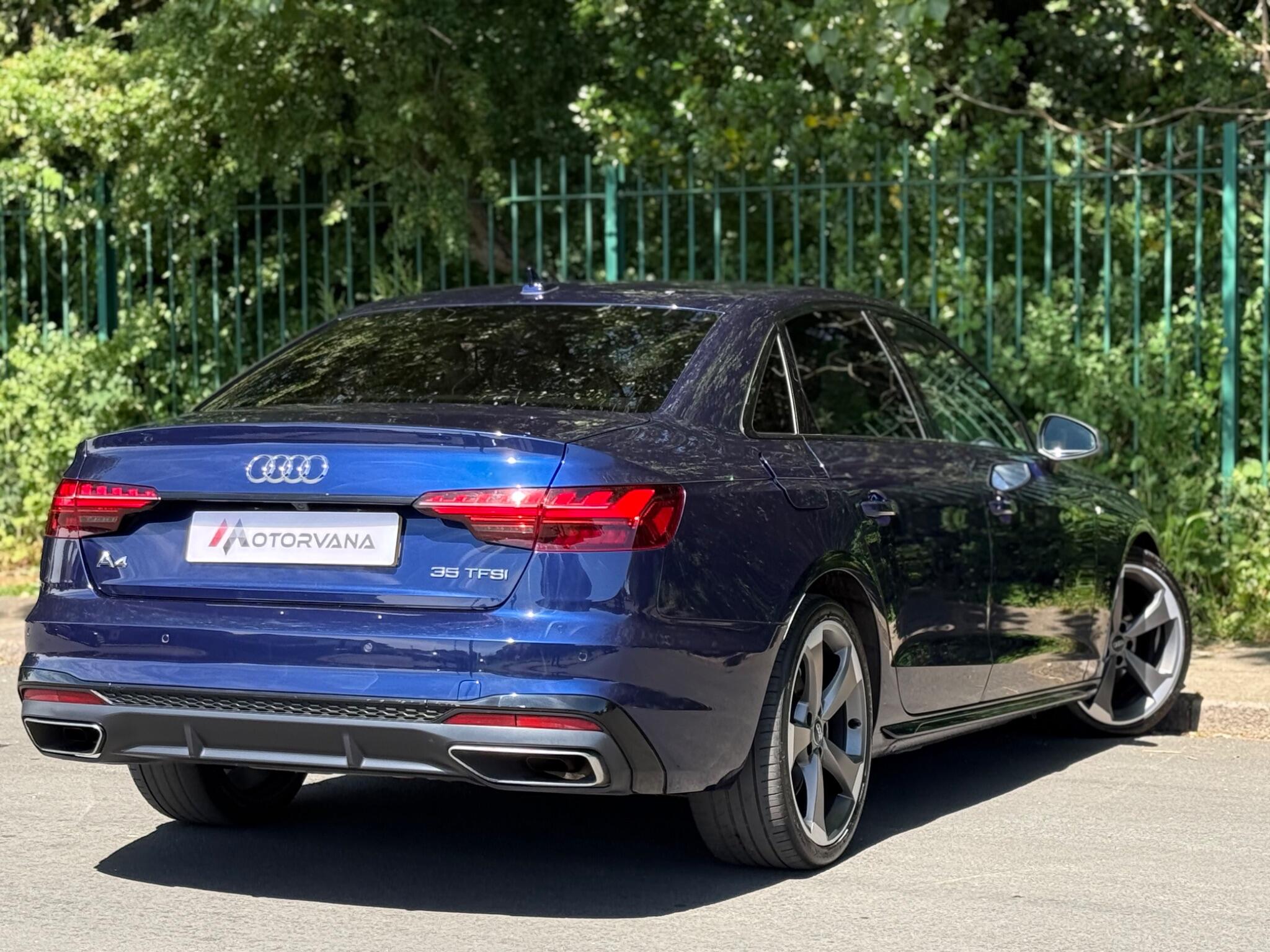 Audi A4 view 12