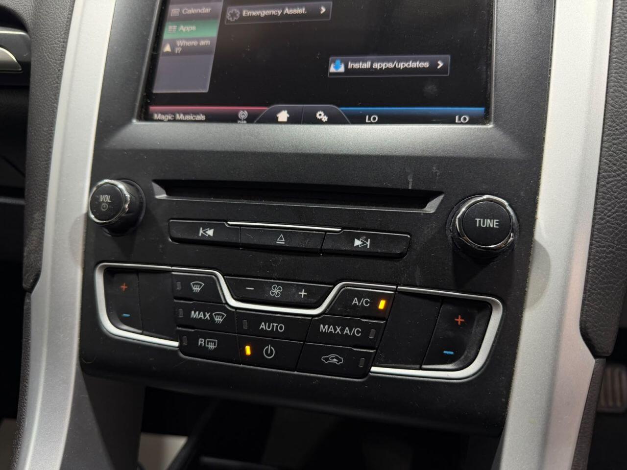 Ford Mondeo view 27