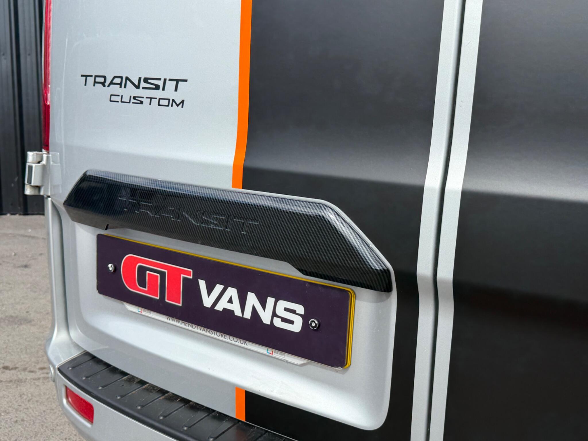 Ford Transit Custom view 5