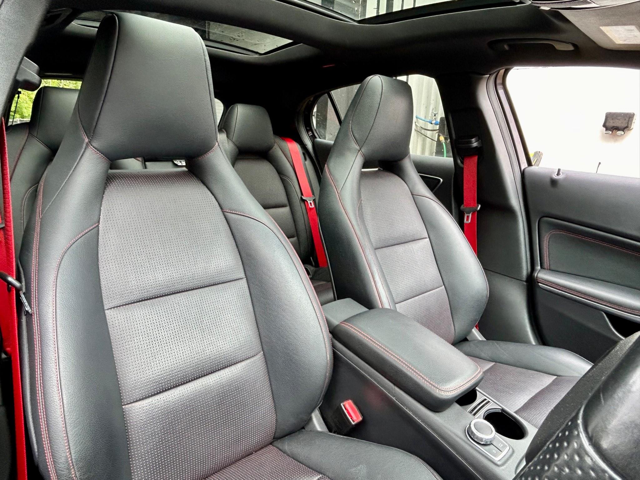 Mercedes-Benz Gla view 21