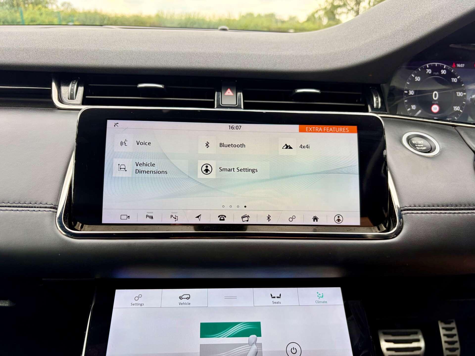 Land Rover Range Rover Evoque view 54