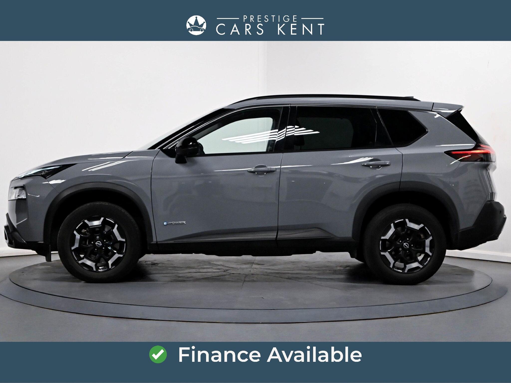 Nissan X-Trail view 4