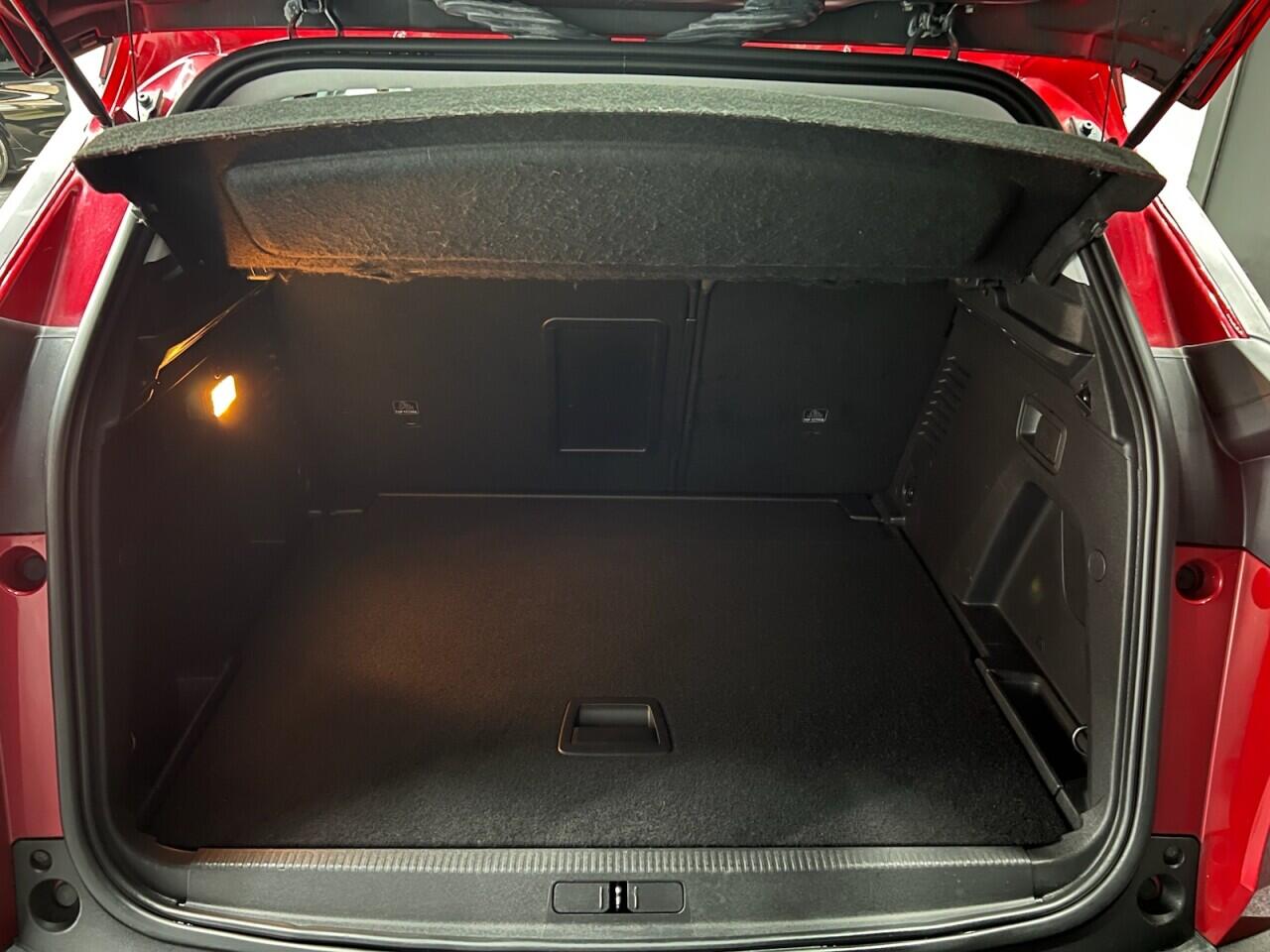 Peugeot 3008 view 45