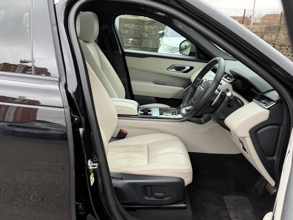 Land Rover Range Rover Velar view 16