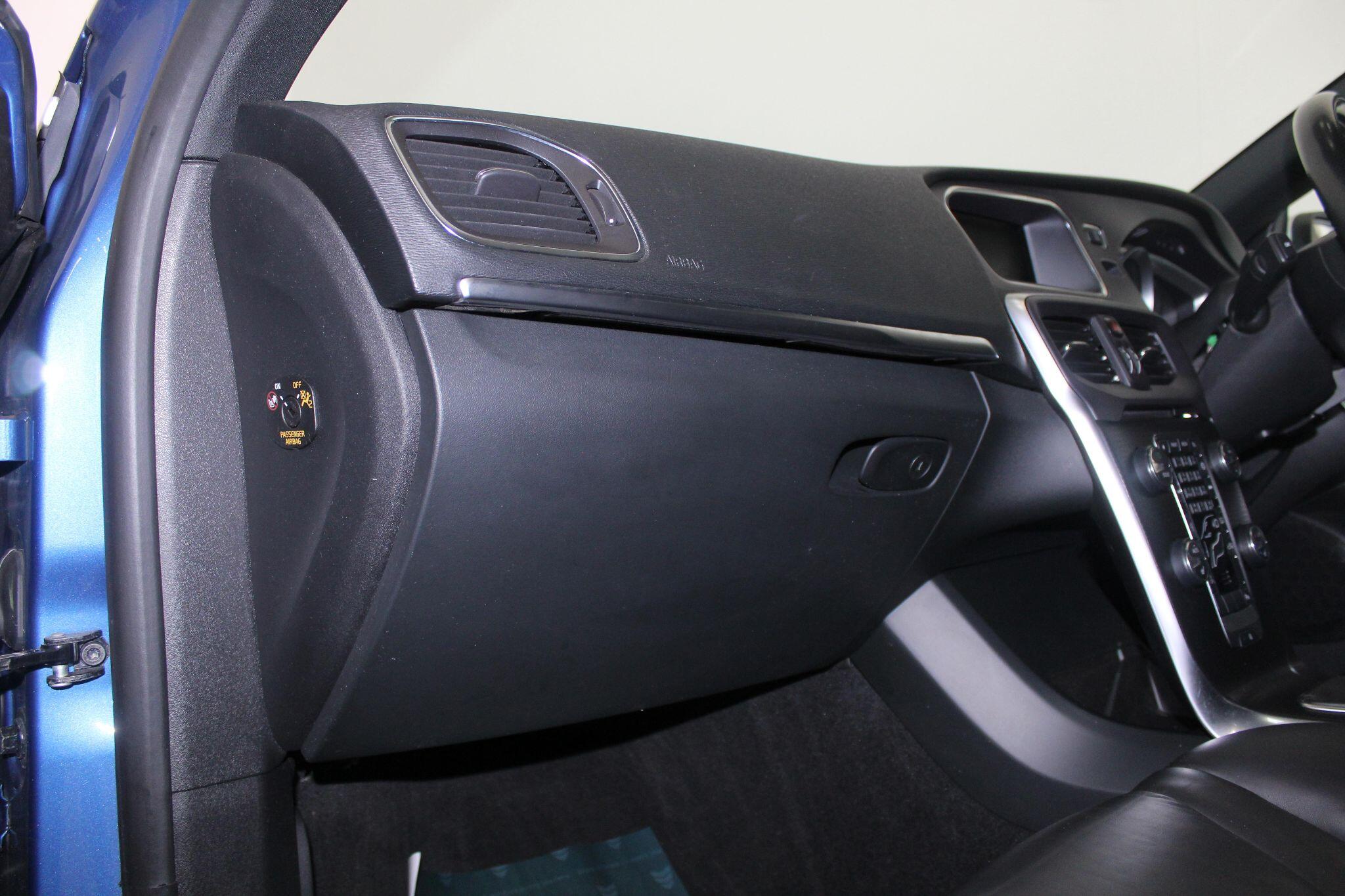 Volvo V40 view 30