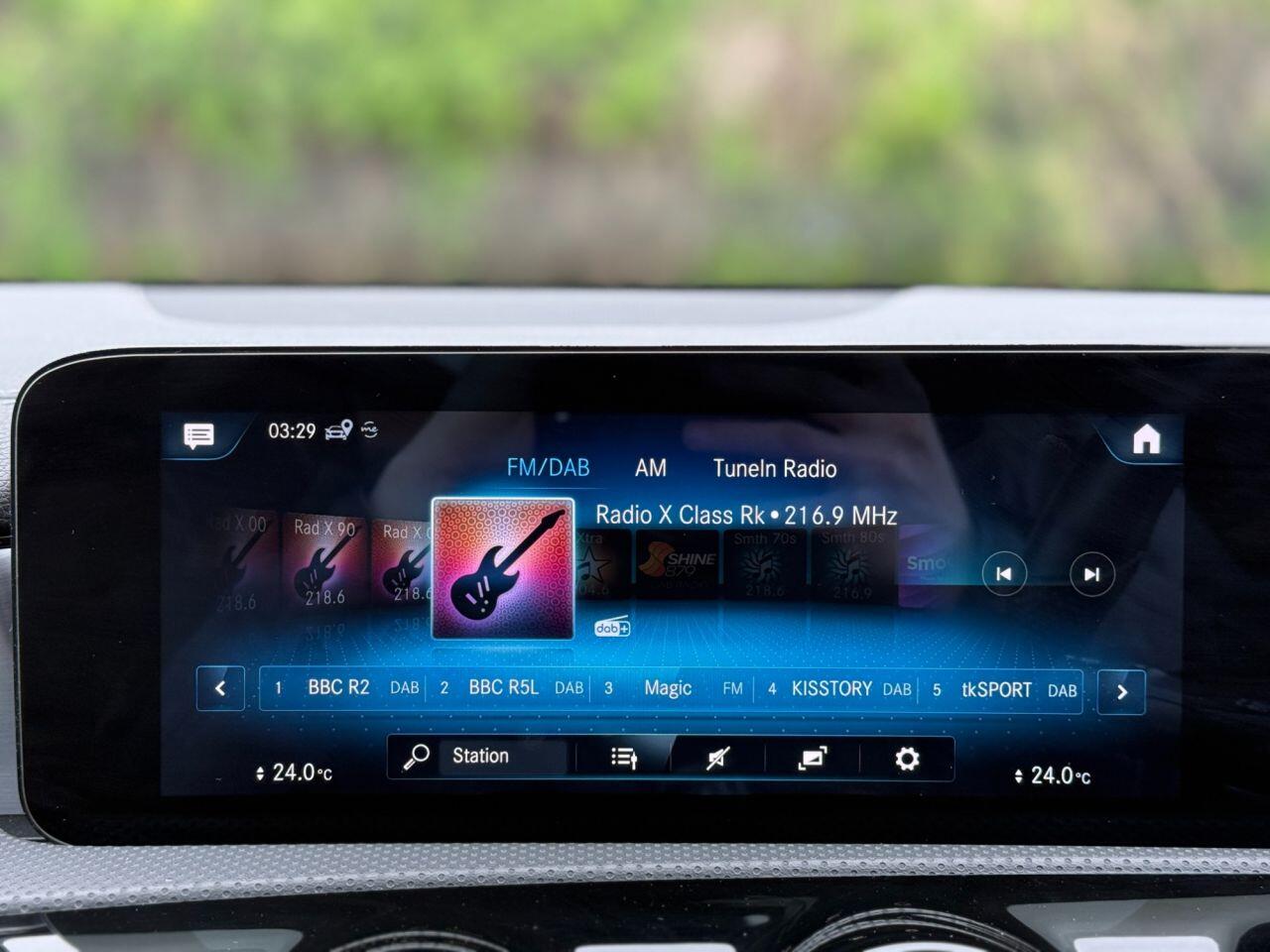 Mercedes-Benz CLA view 20