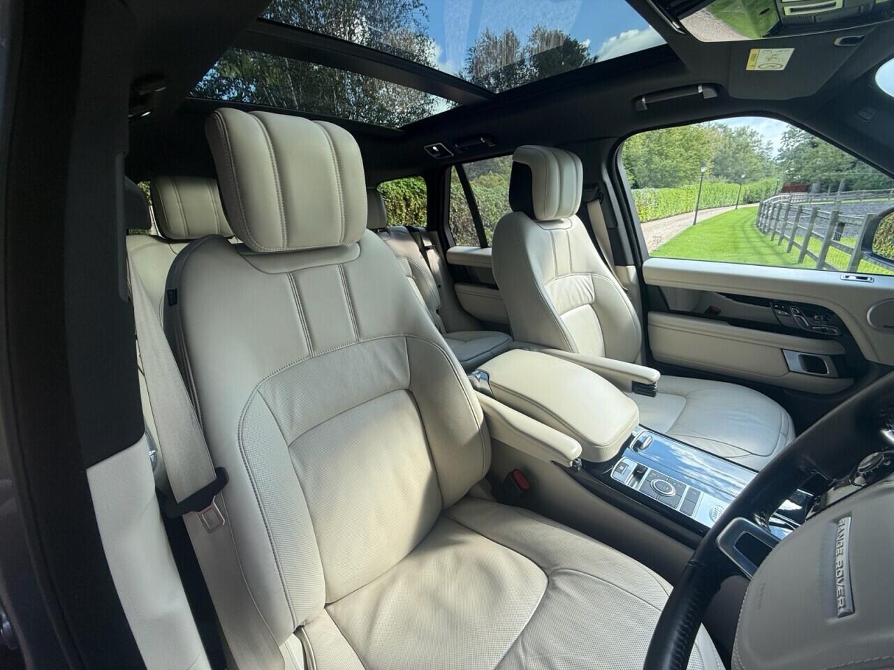 Land Rover Range Rover view 6