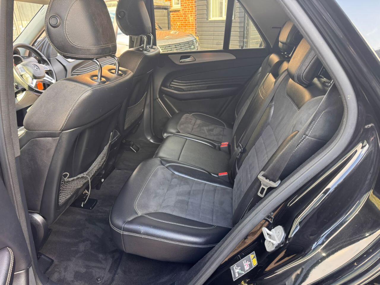 Mercedes-Benz M-Class view 16