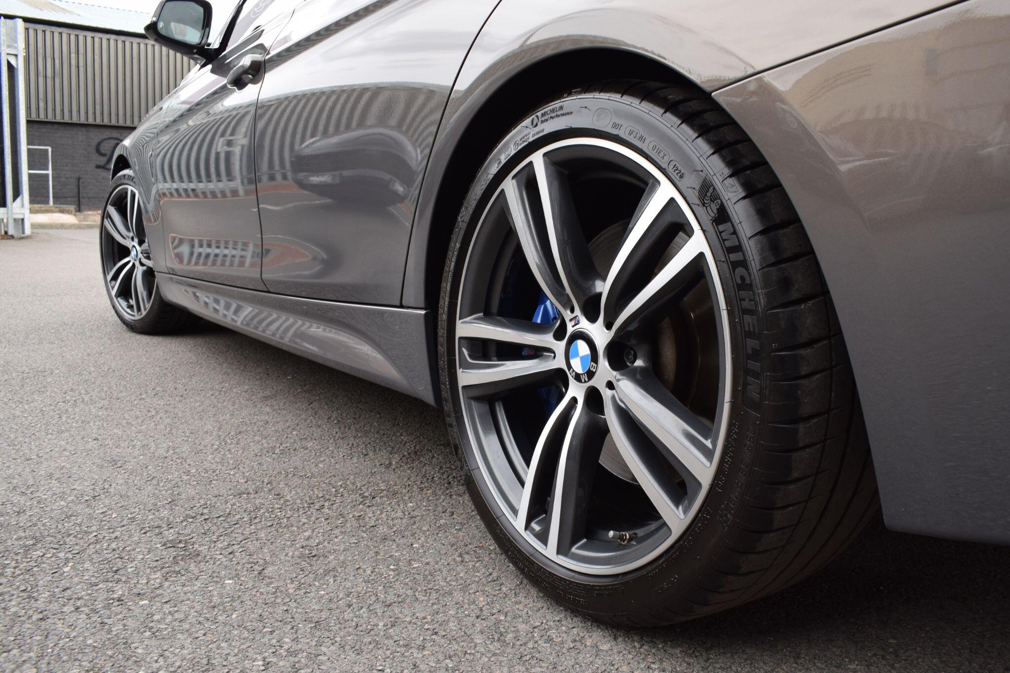 BMW 3 Series view 36
