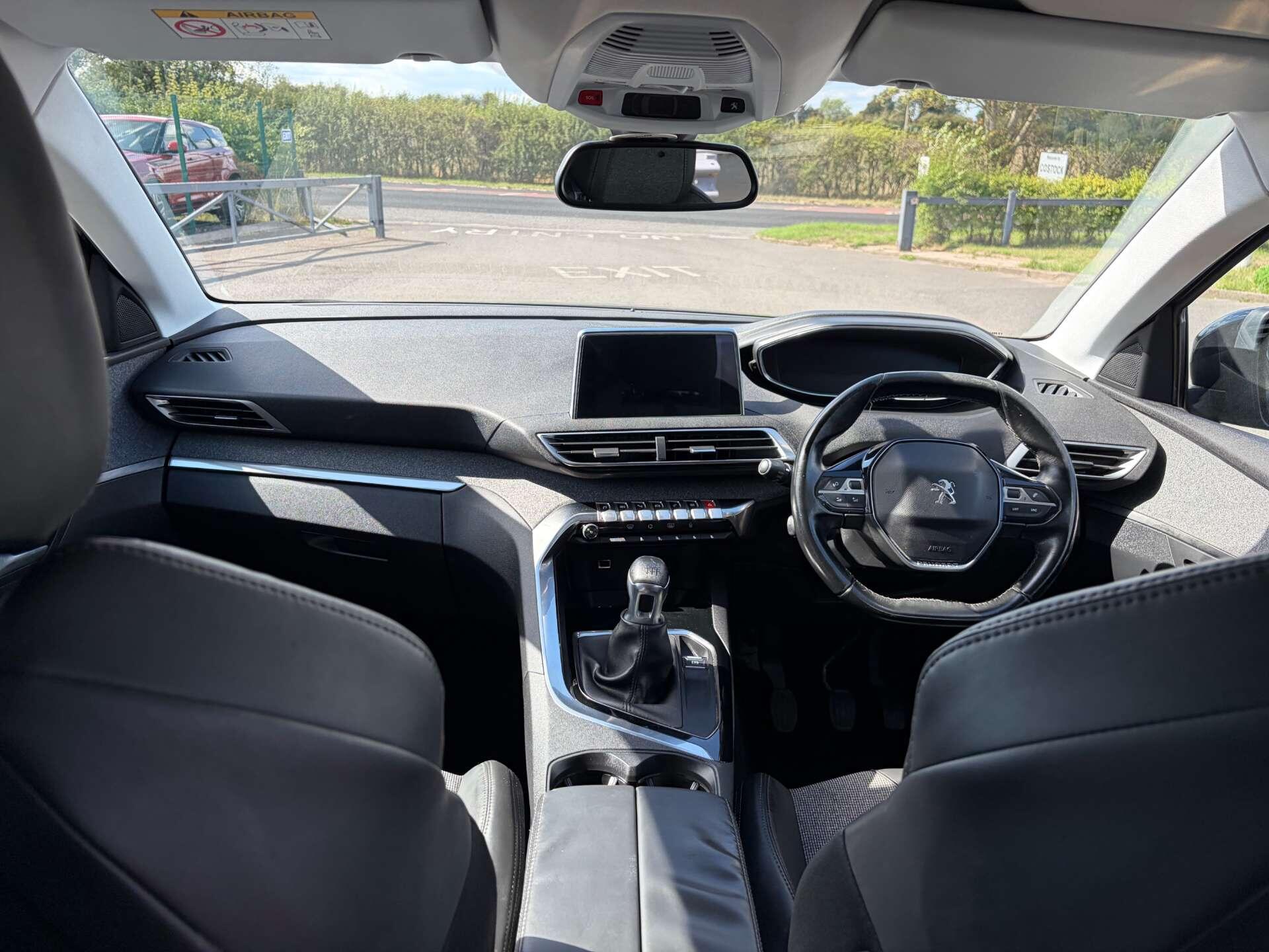 Peugeot 3008 view 32