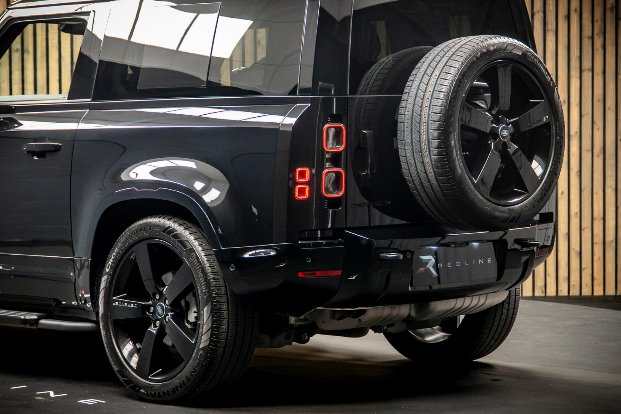 Land Rover Defender view 20
