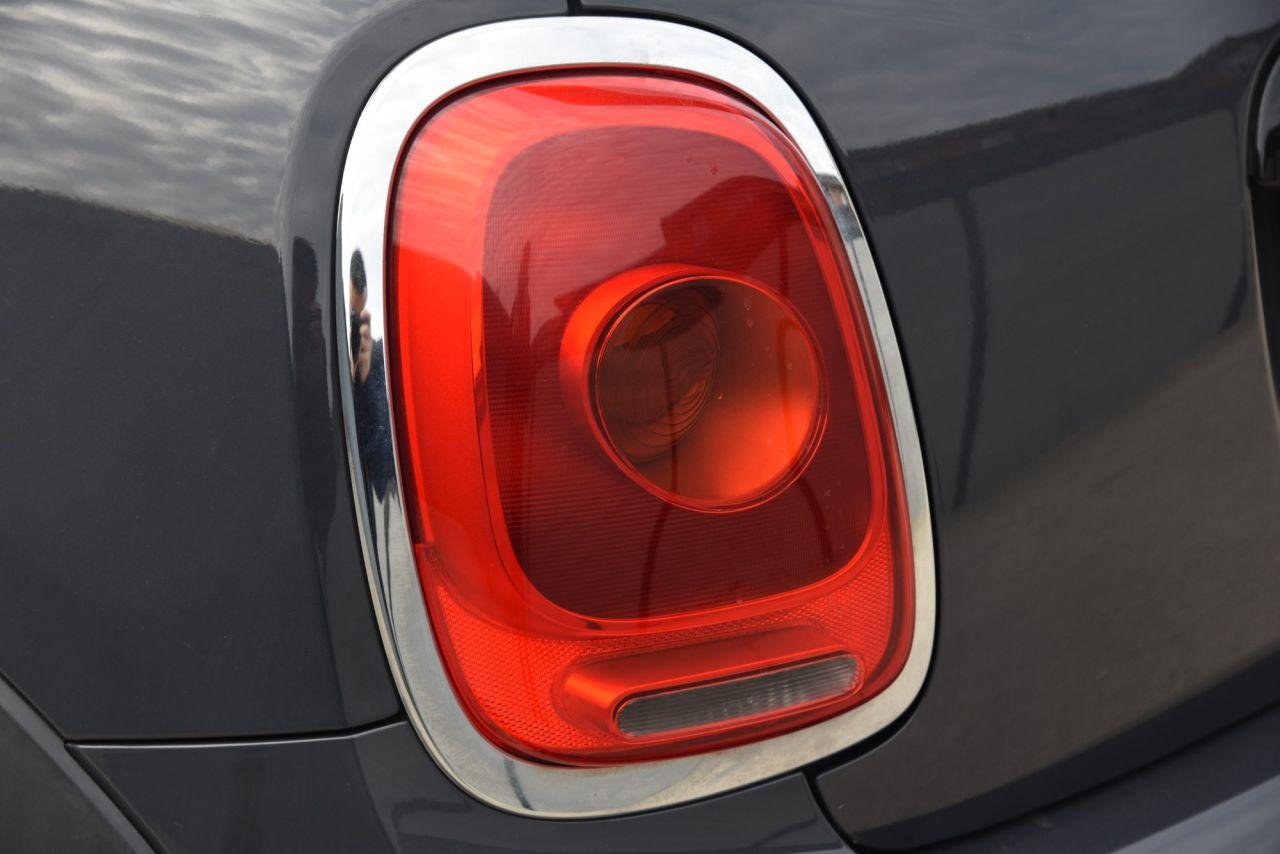 Mini Cooper view 16