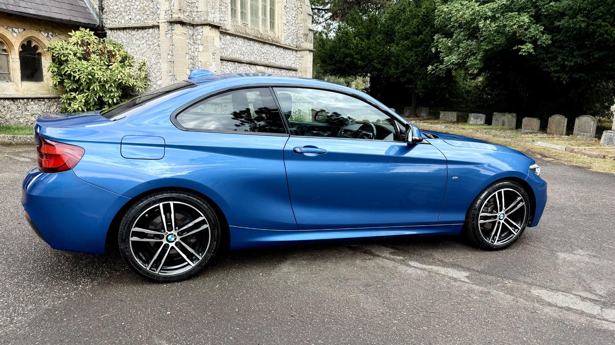 BMW 2 Series view 22