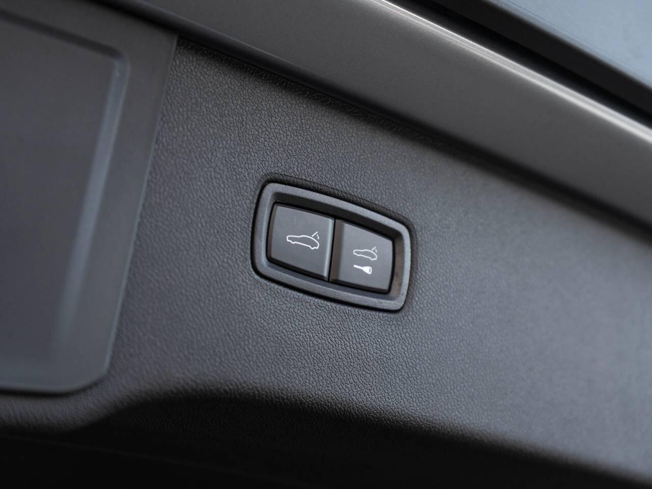 Porsche Cayenne view 42