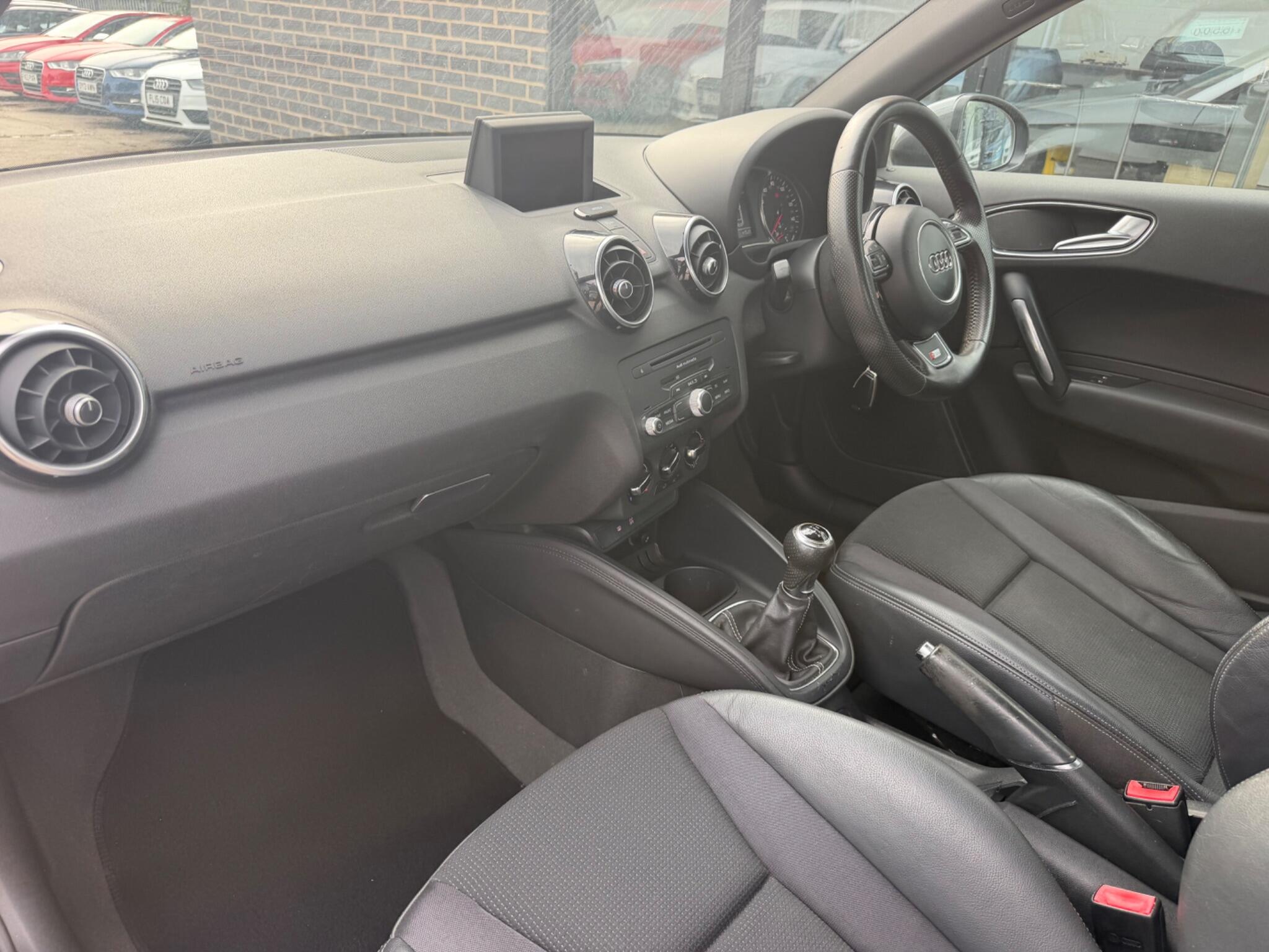 Audi A1 view 16