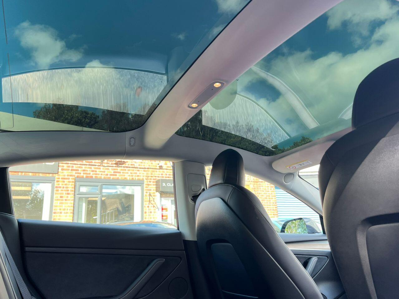 Tesla Model 3 view 25