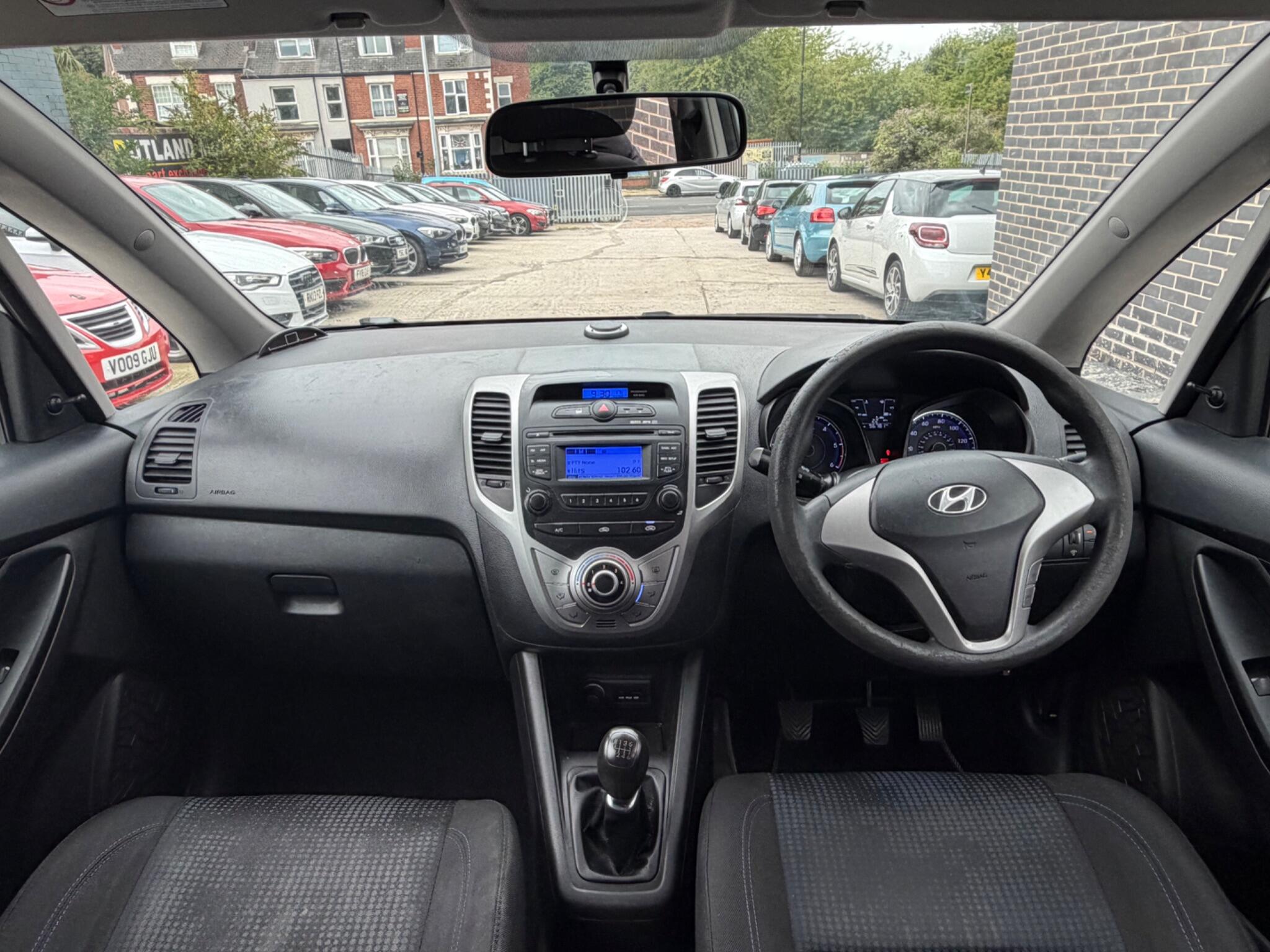 Hyundai Ix20 view 11