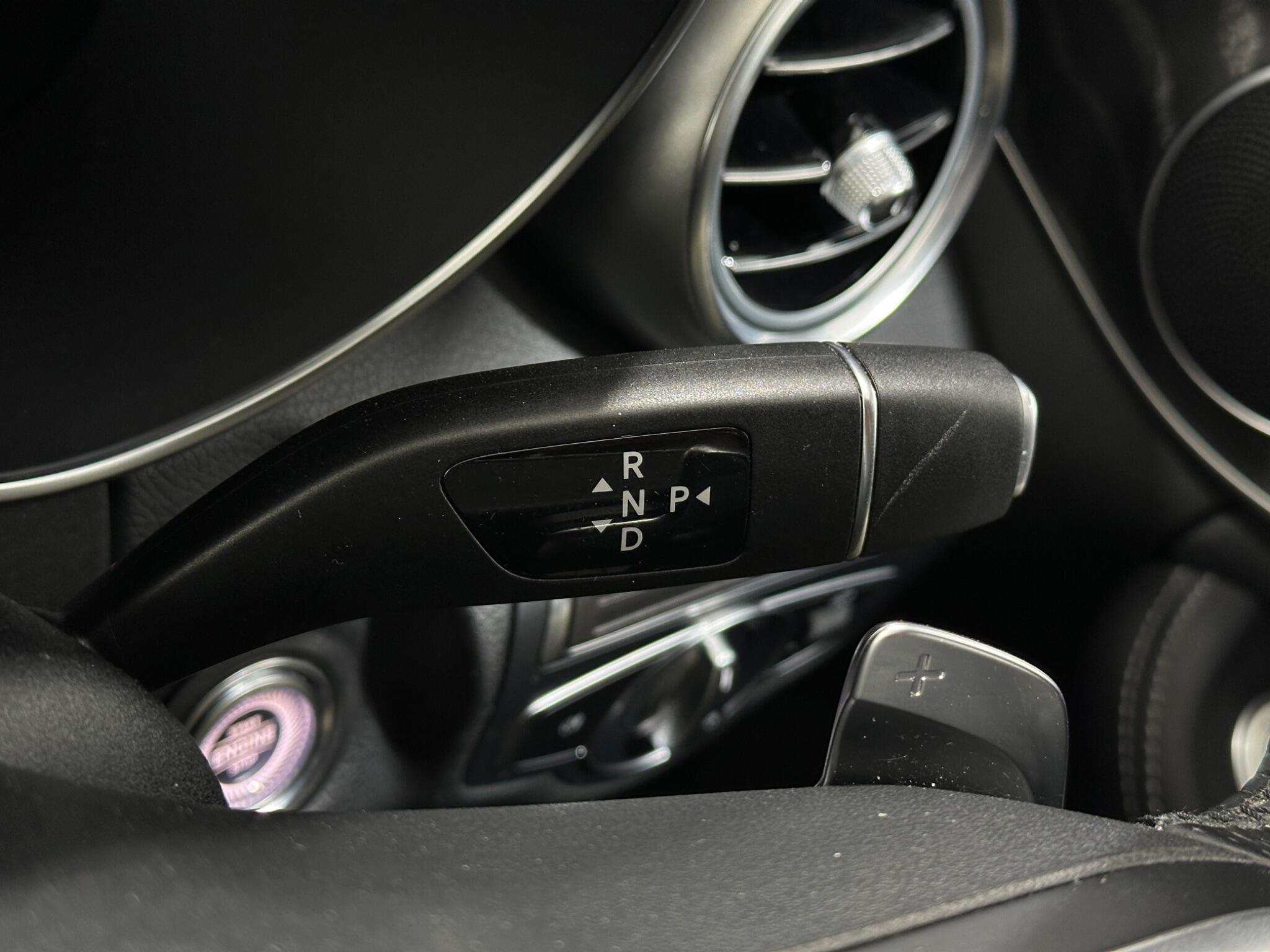 Mercedes-Benz C-Class view 17