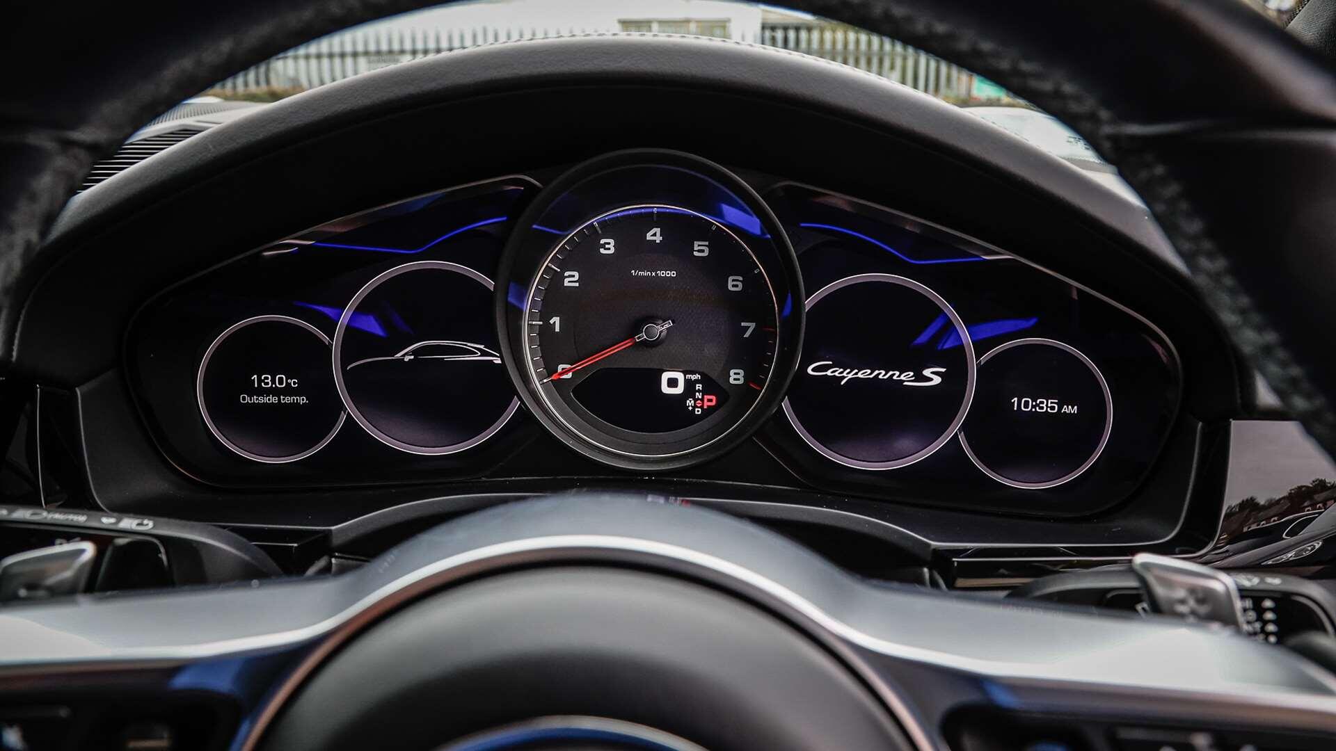 Porsche Cayenne view 17