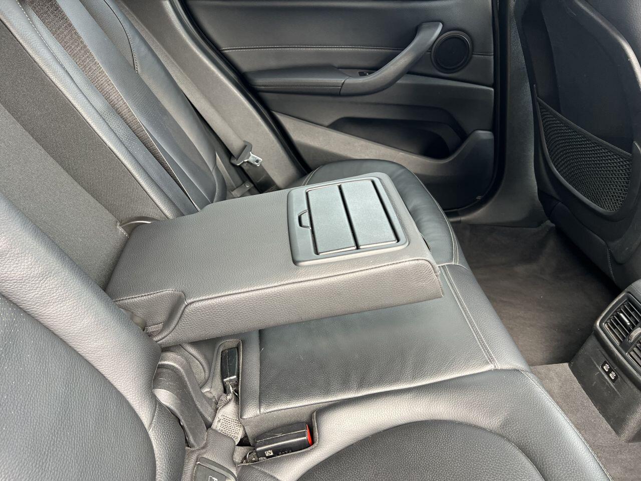BMW X1 view 21