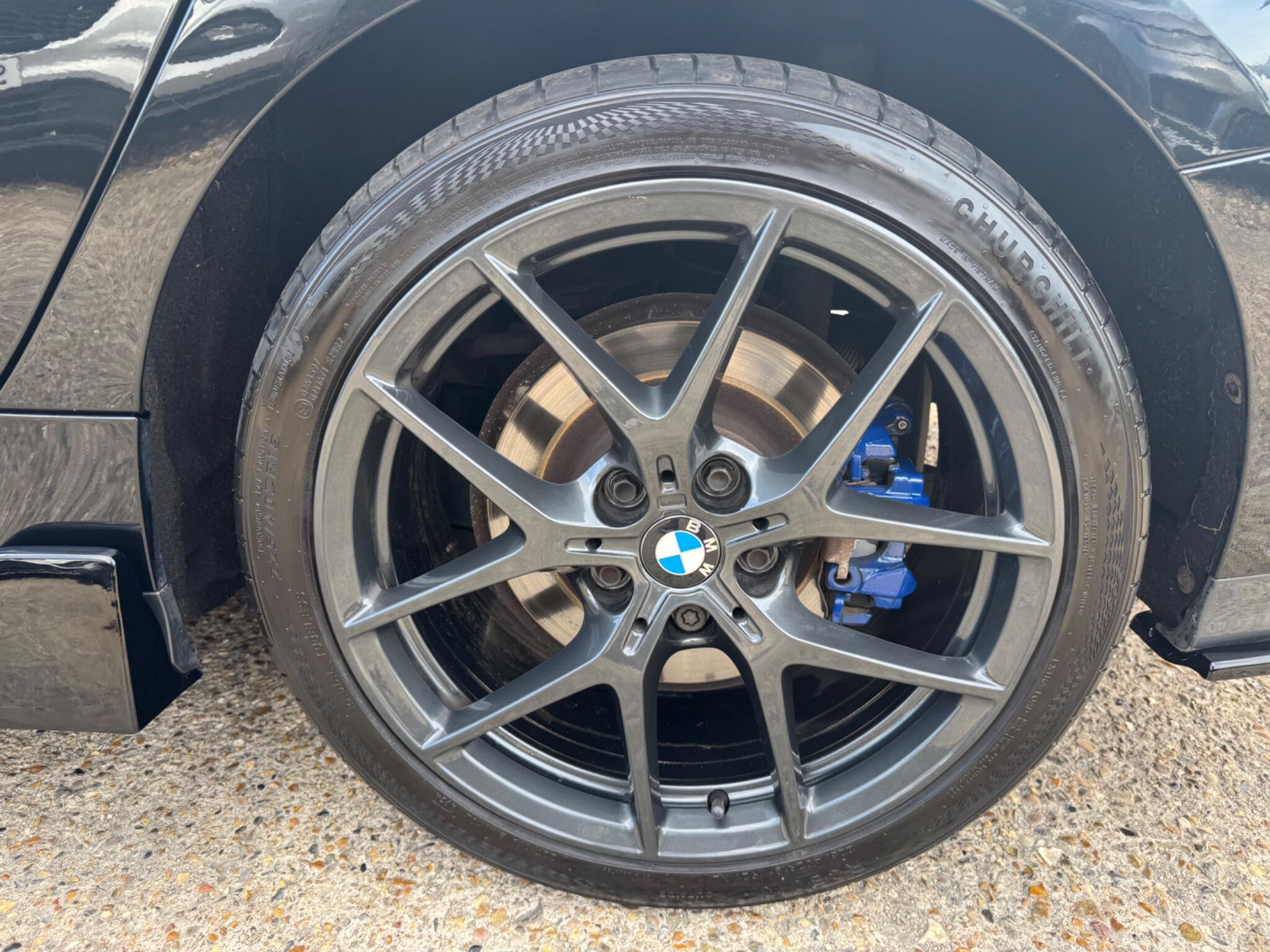 BMW 2 Series view 37