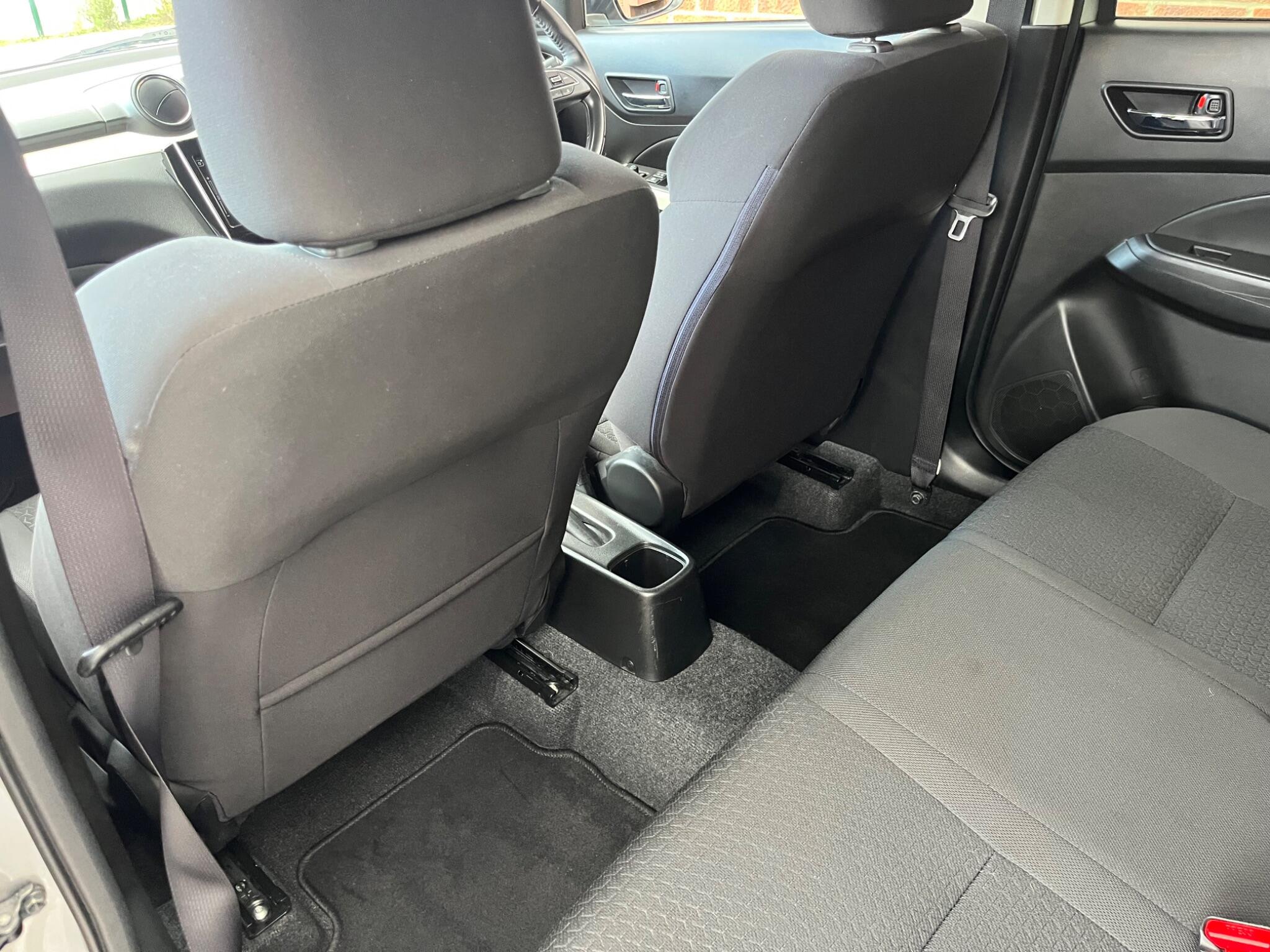 Suzuki Swift view 70