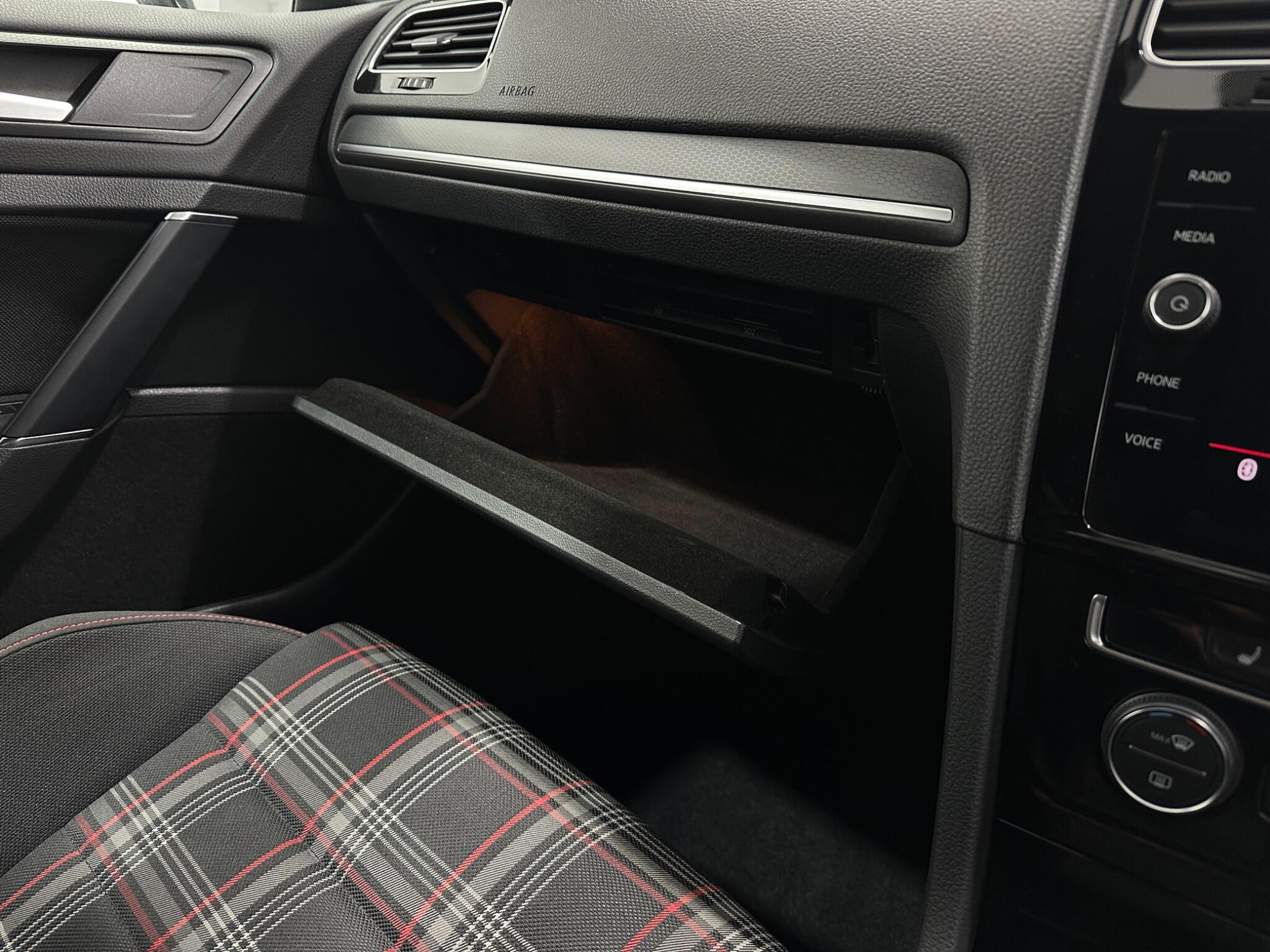 Volkswagen Golf view 29