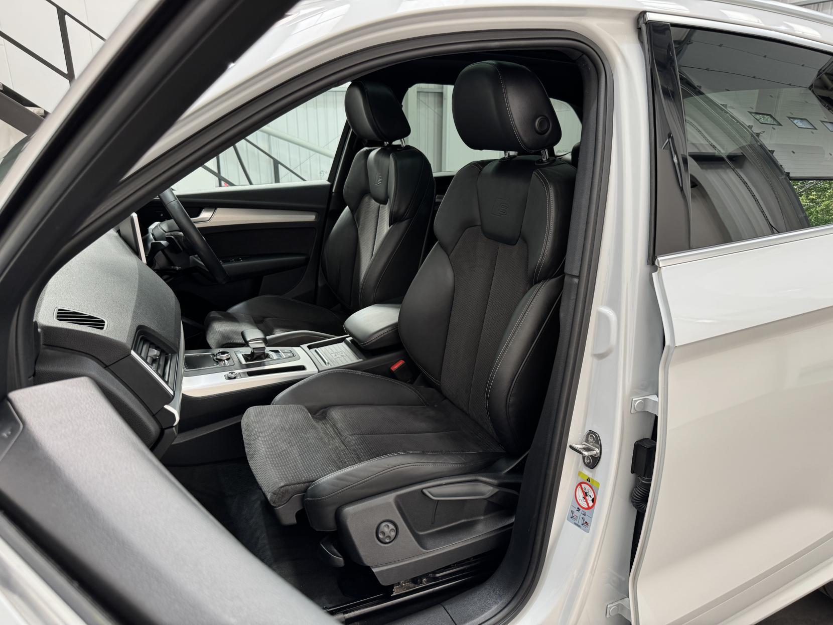 Audi Q5 view 49