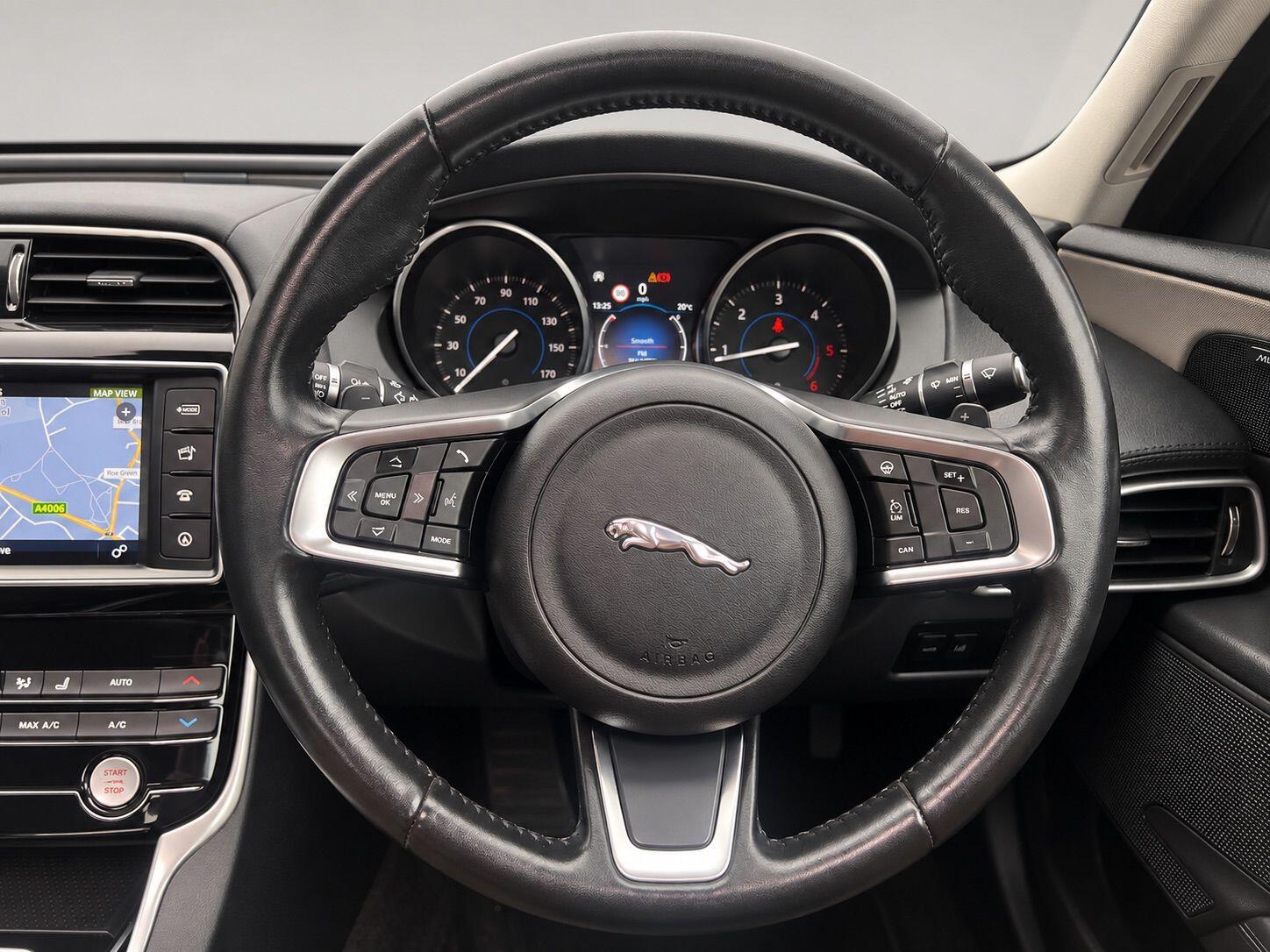 Jaguar Xe view 25