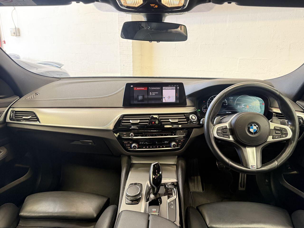 BMW 6 Series Gran Turismo view 35