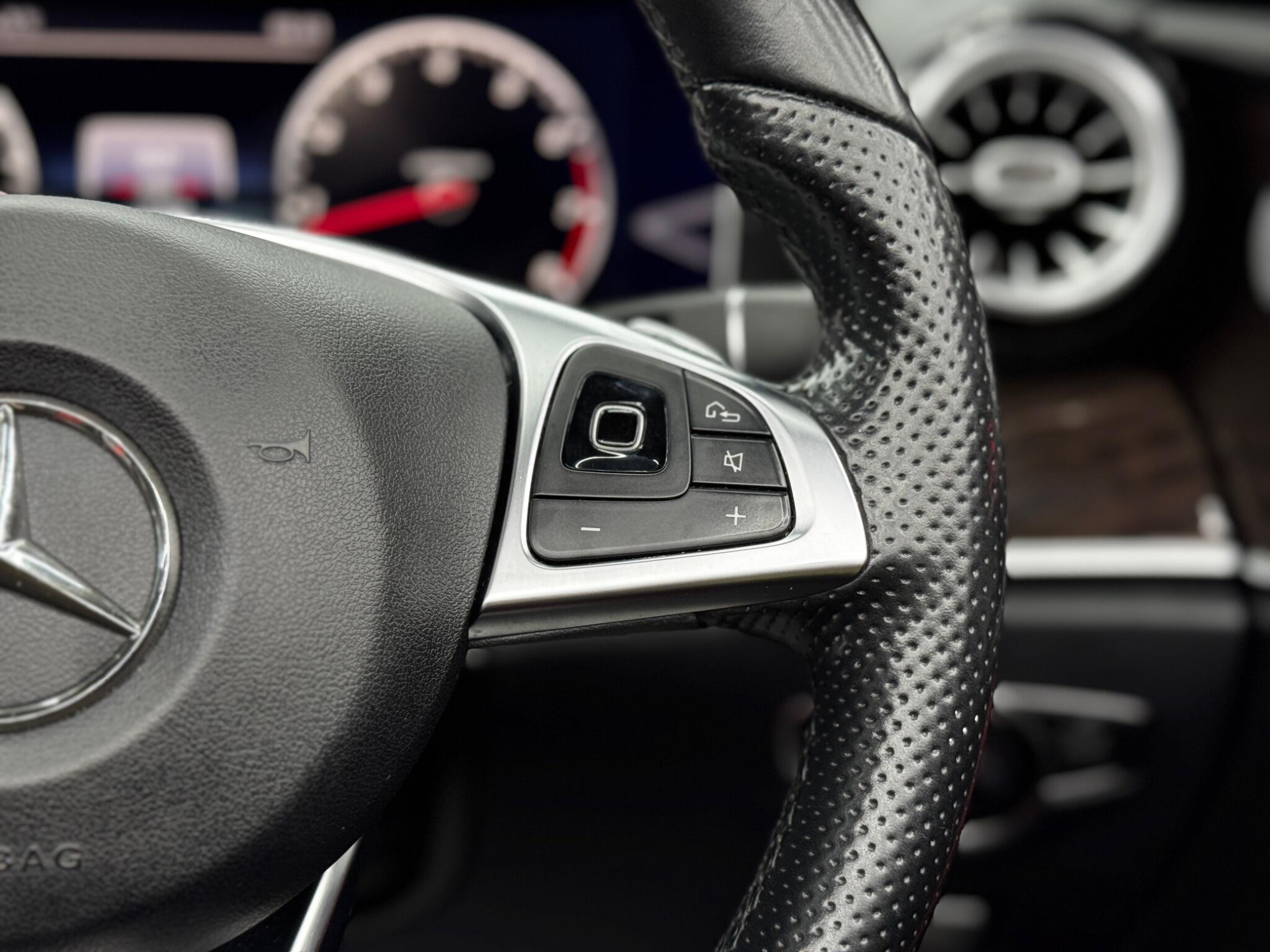 Mercedes-Benz E-Class view 20