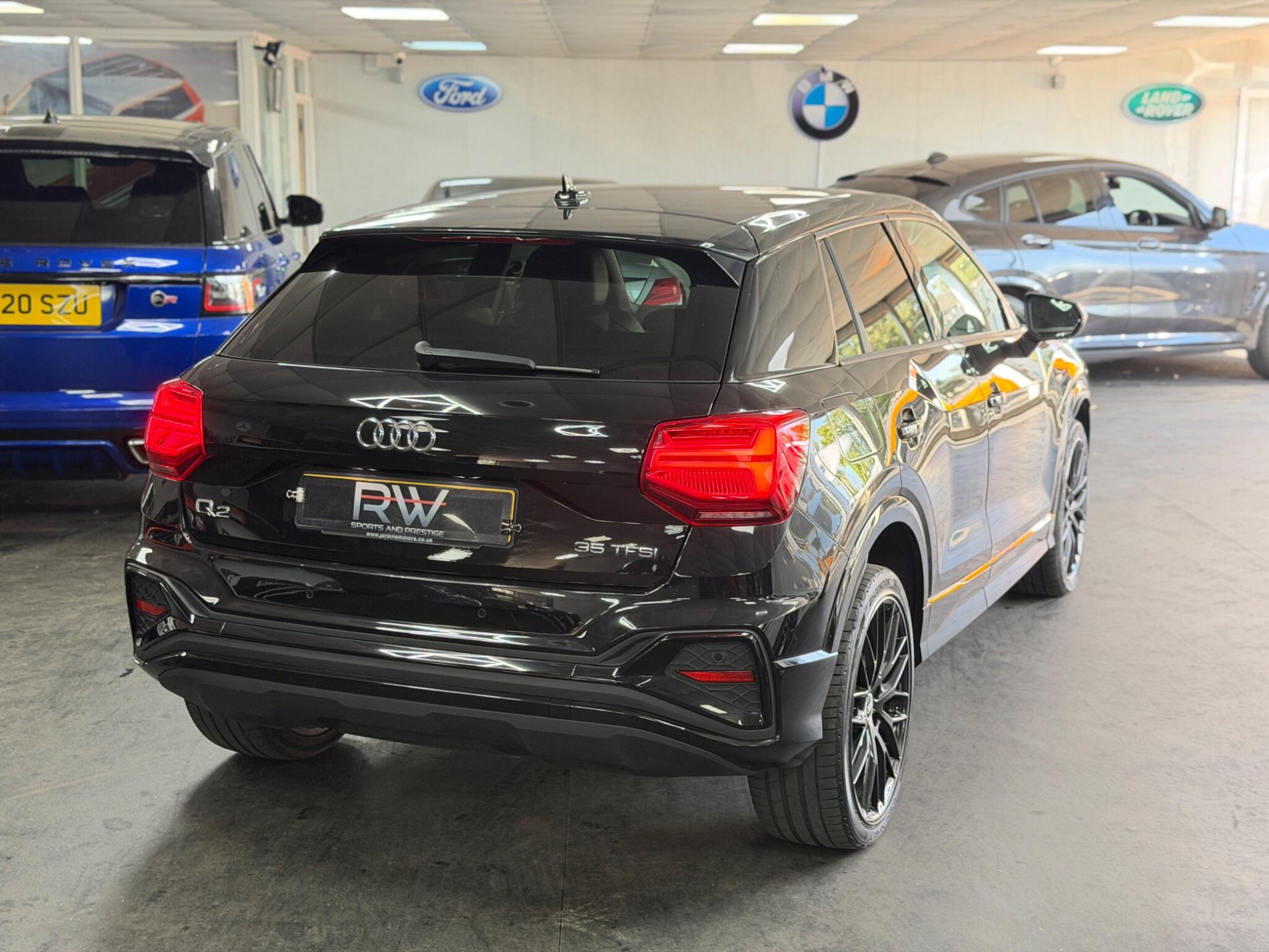 Audi Q2 view 39