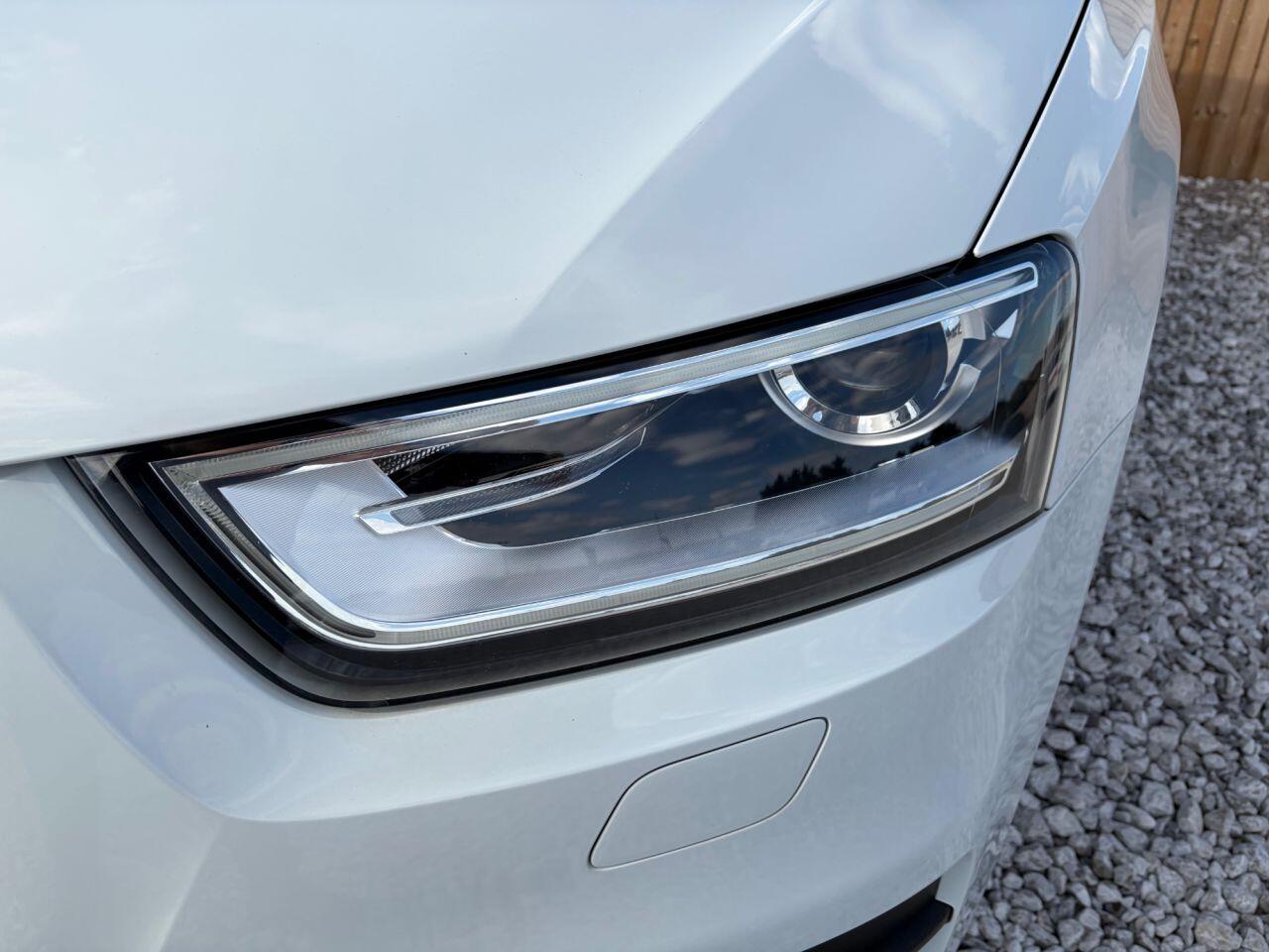 Audi Q3 view 8