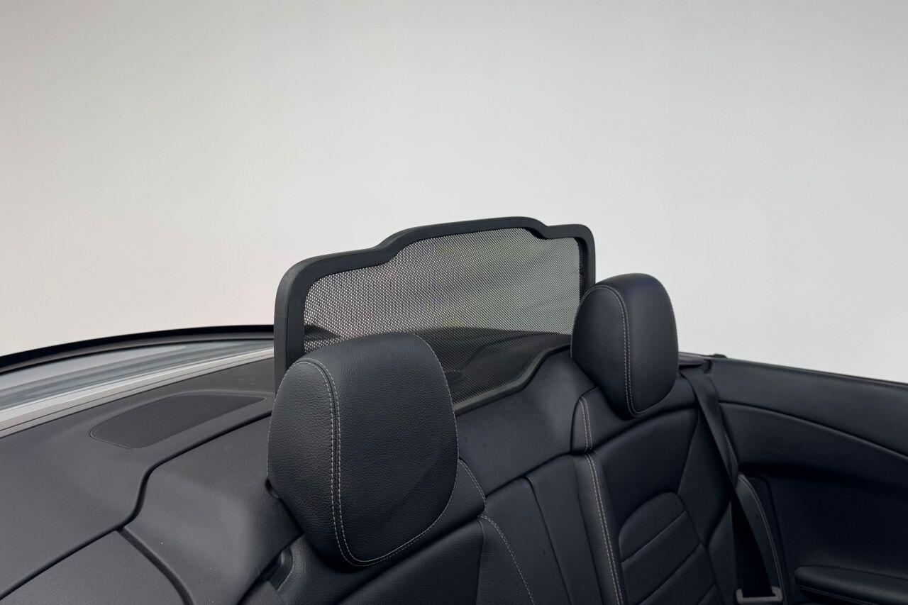 Mercedes-Benz C-Class view 34