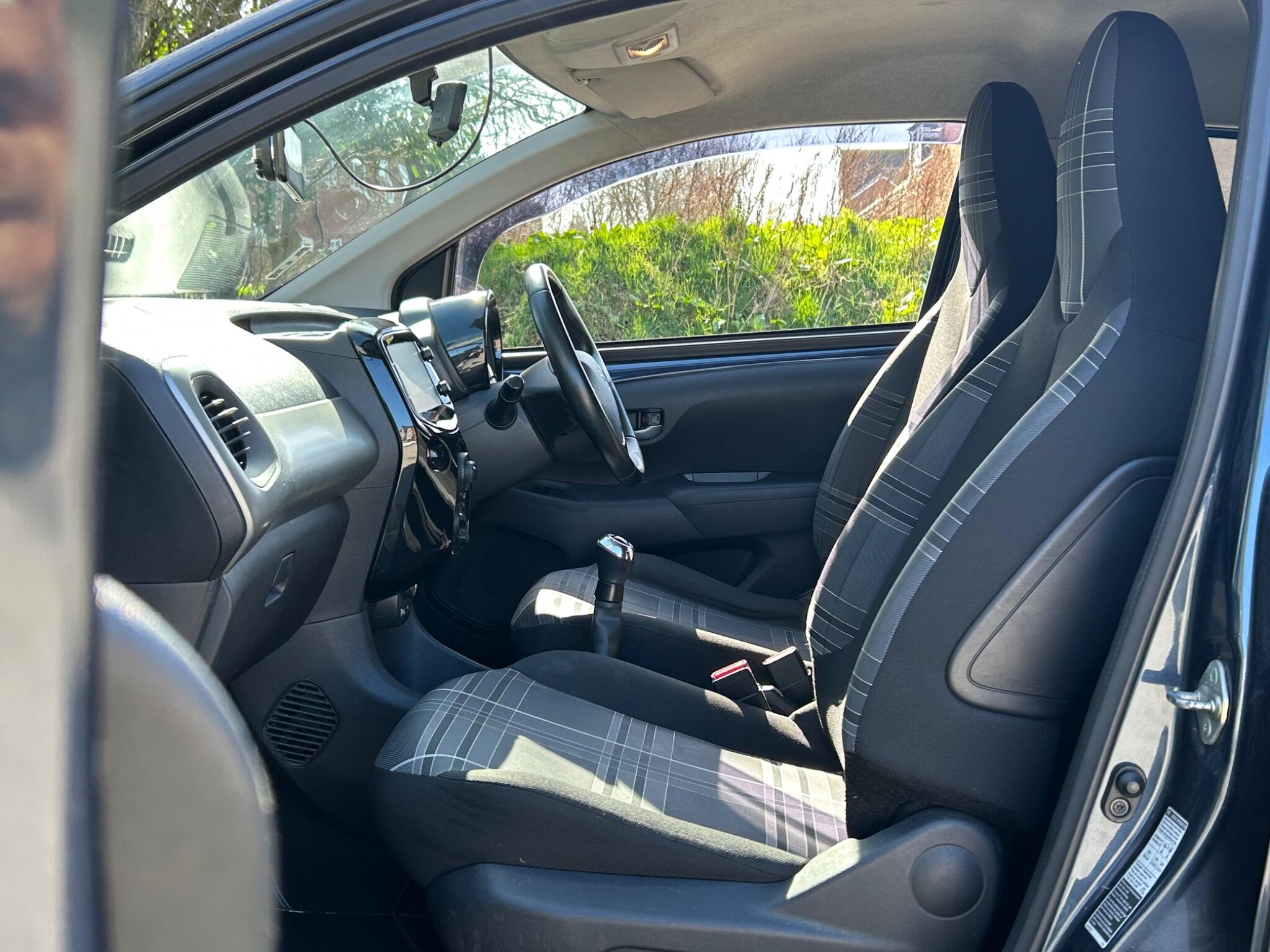 Peugeot 108 view 48