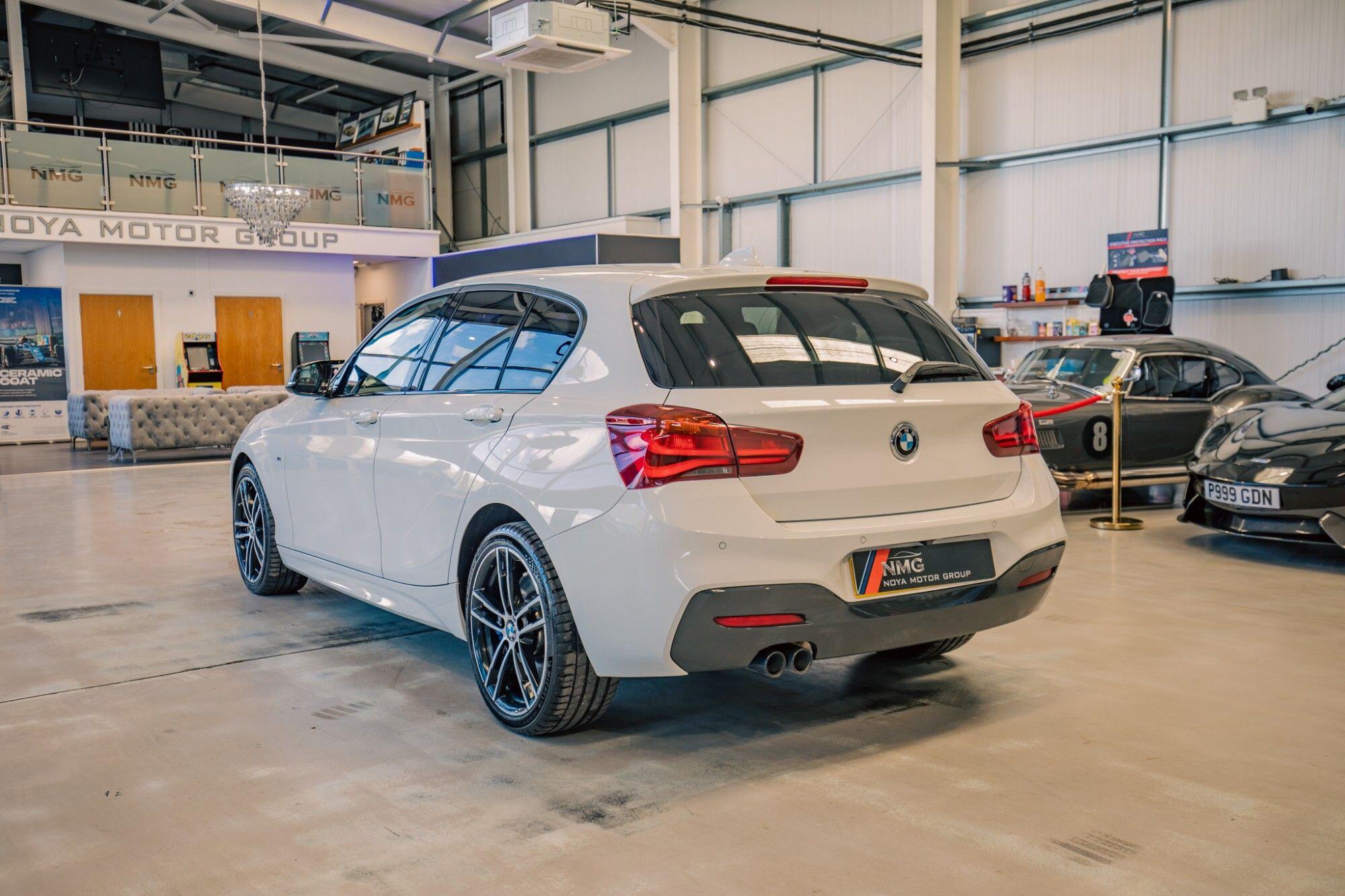 BMW 1 Series view 26