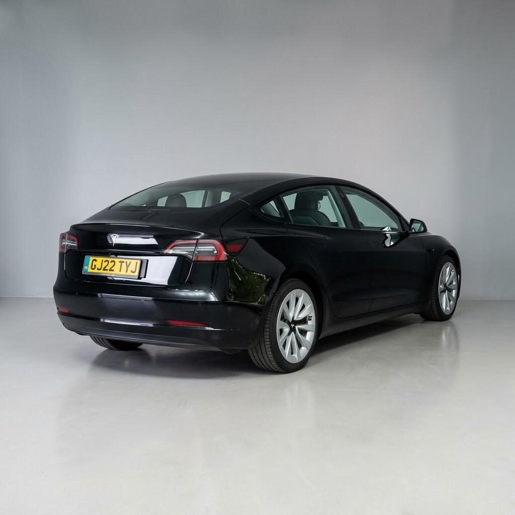 Tesla Model 3 view 3