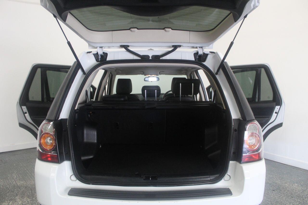Land Rover Freelander view 24