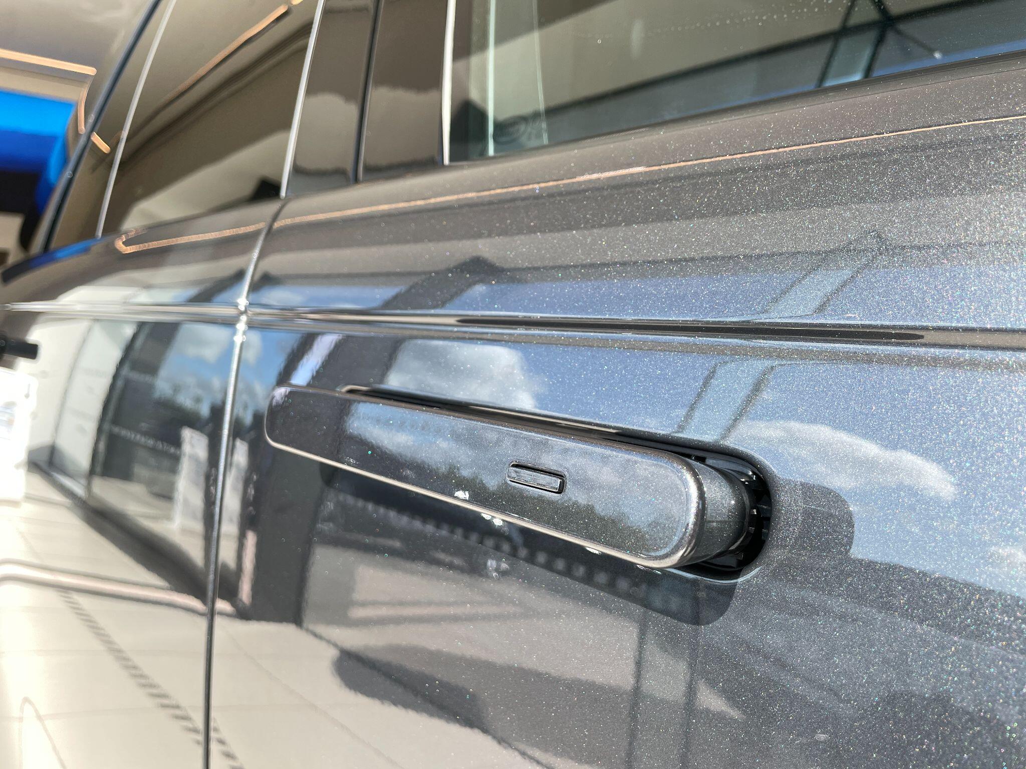Land Rover Range Rover view 44