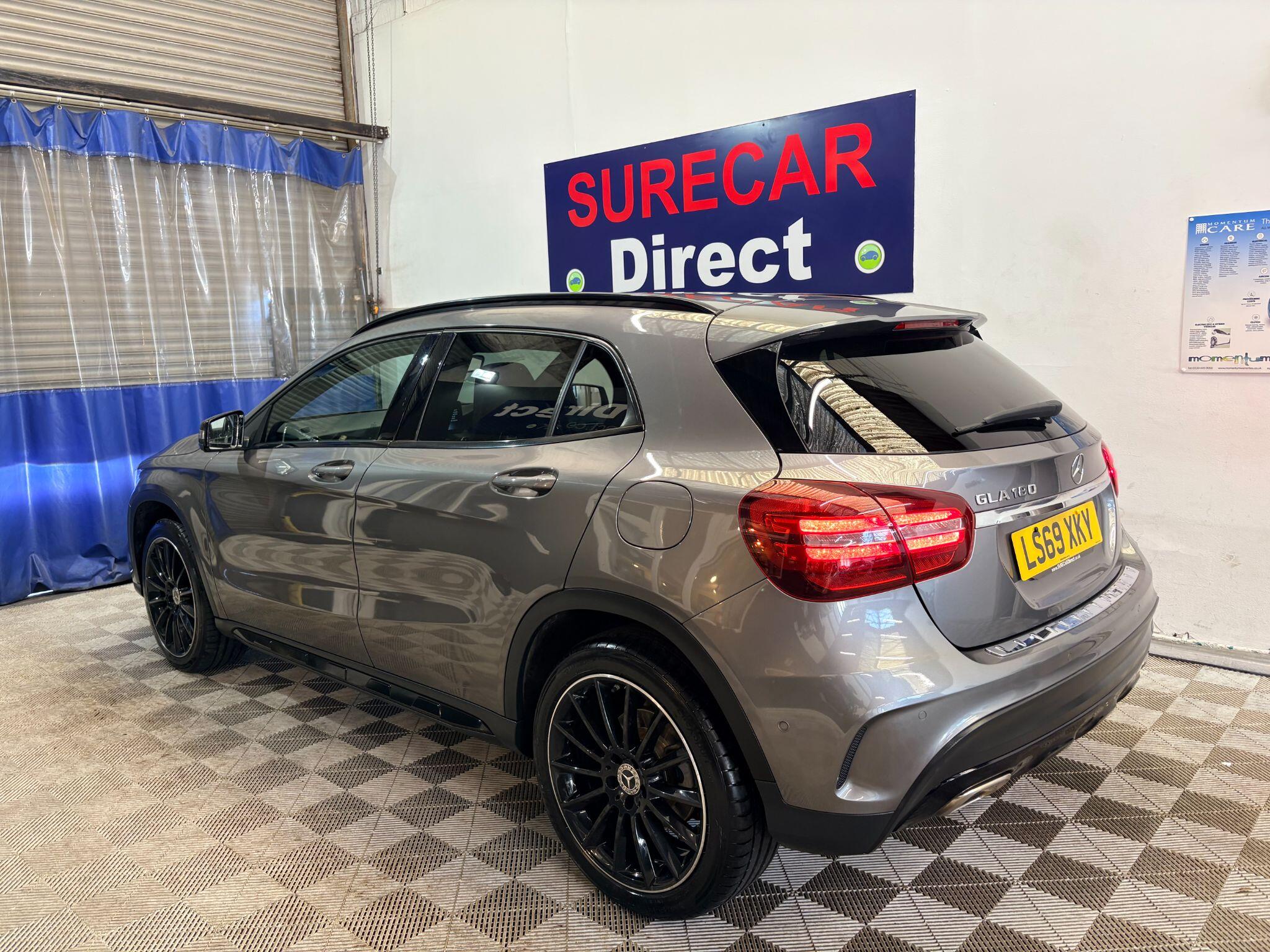 Mercedes-Benz Gla view 11