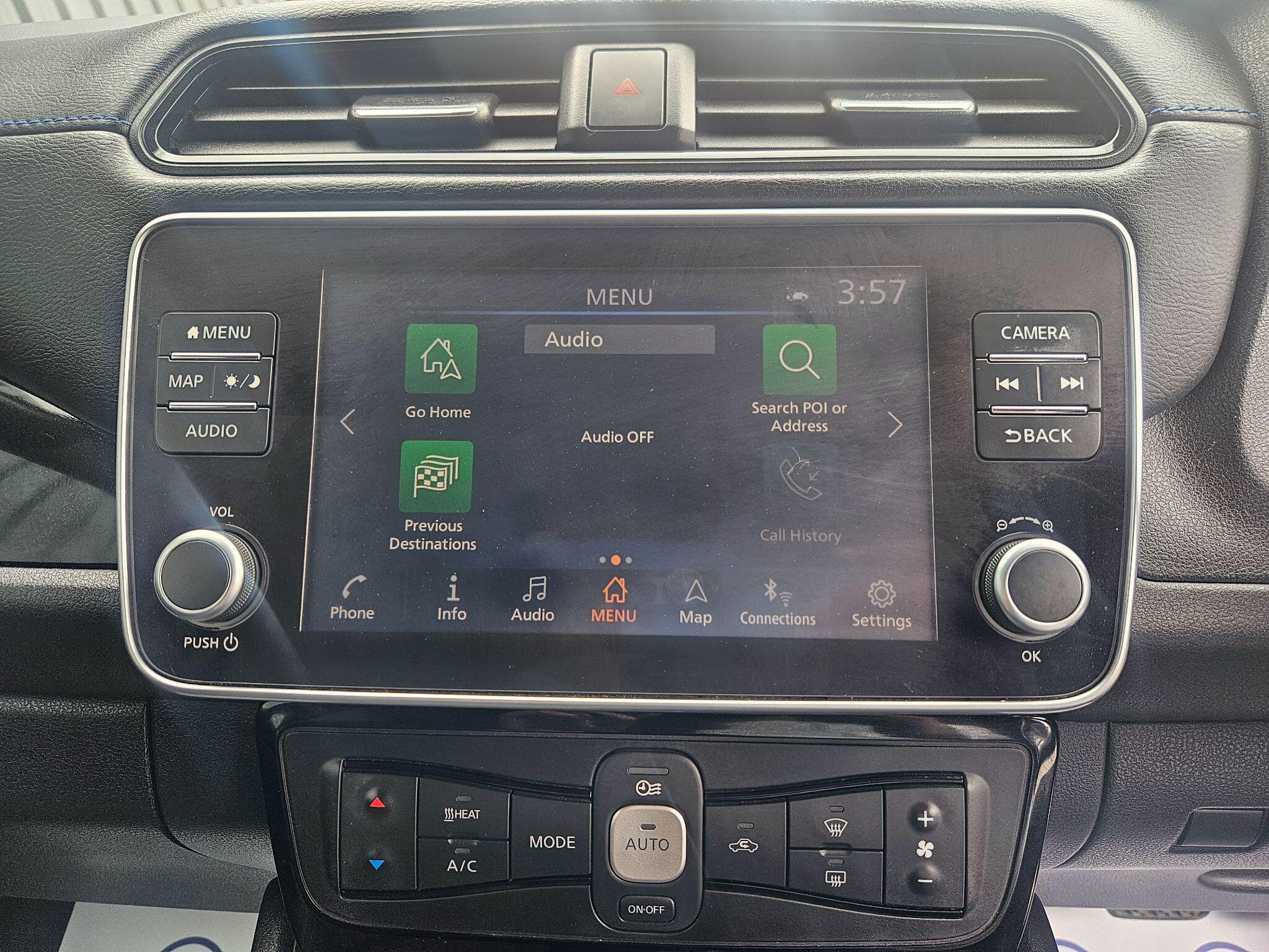 2022 Nissan Leaf image 28