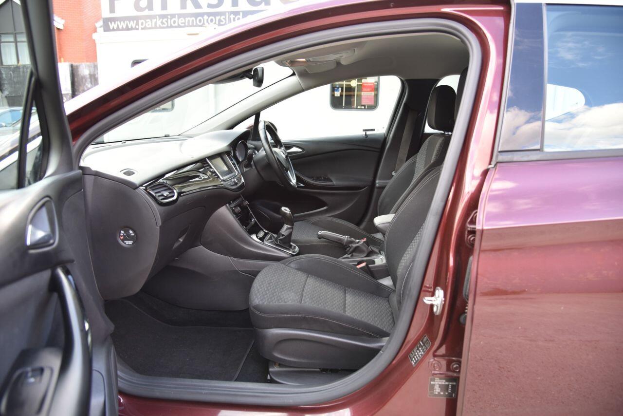Vauxhall Astra view 21