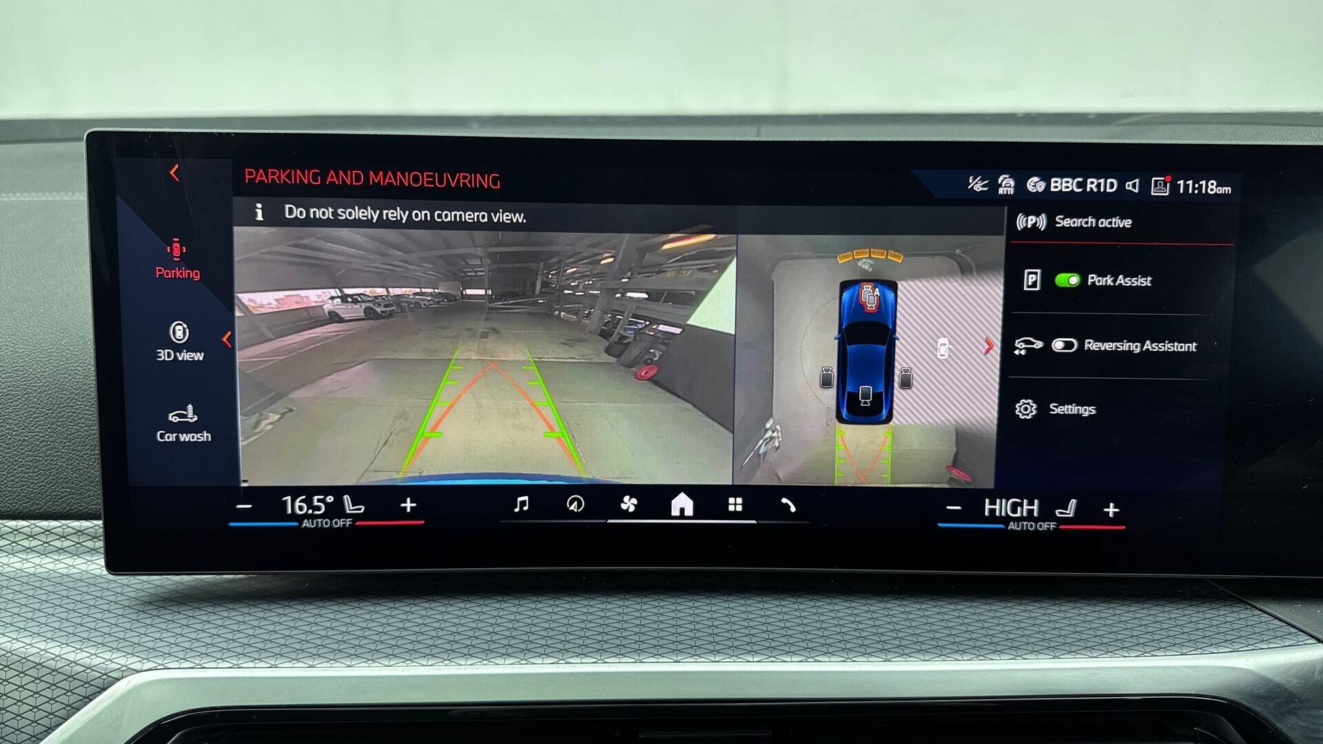 BMW i4 view 26
